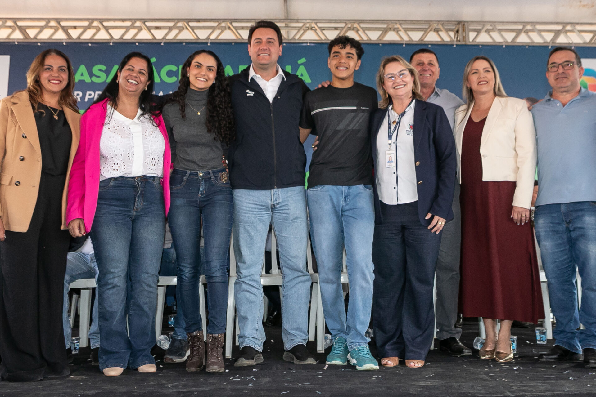 Maria Eduarda e Pedro: Ganhando o Mundo leva irmãos de Guapirama à Nova Zelândia