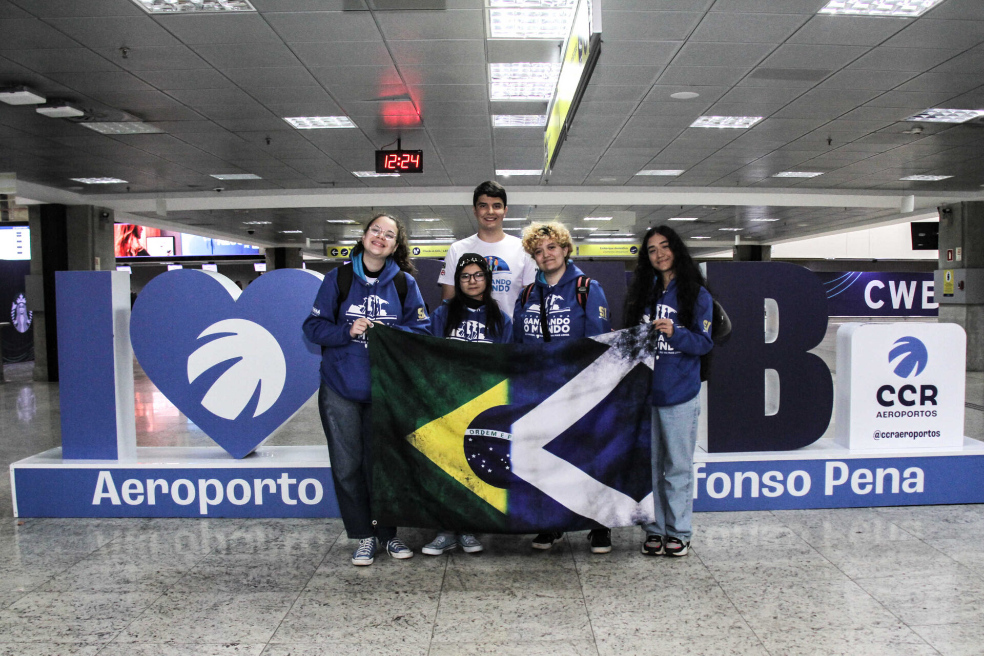 16 alunos do Ganhando o Mundo embarcam para um novo destino: Escócia
