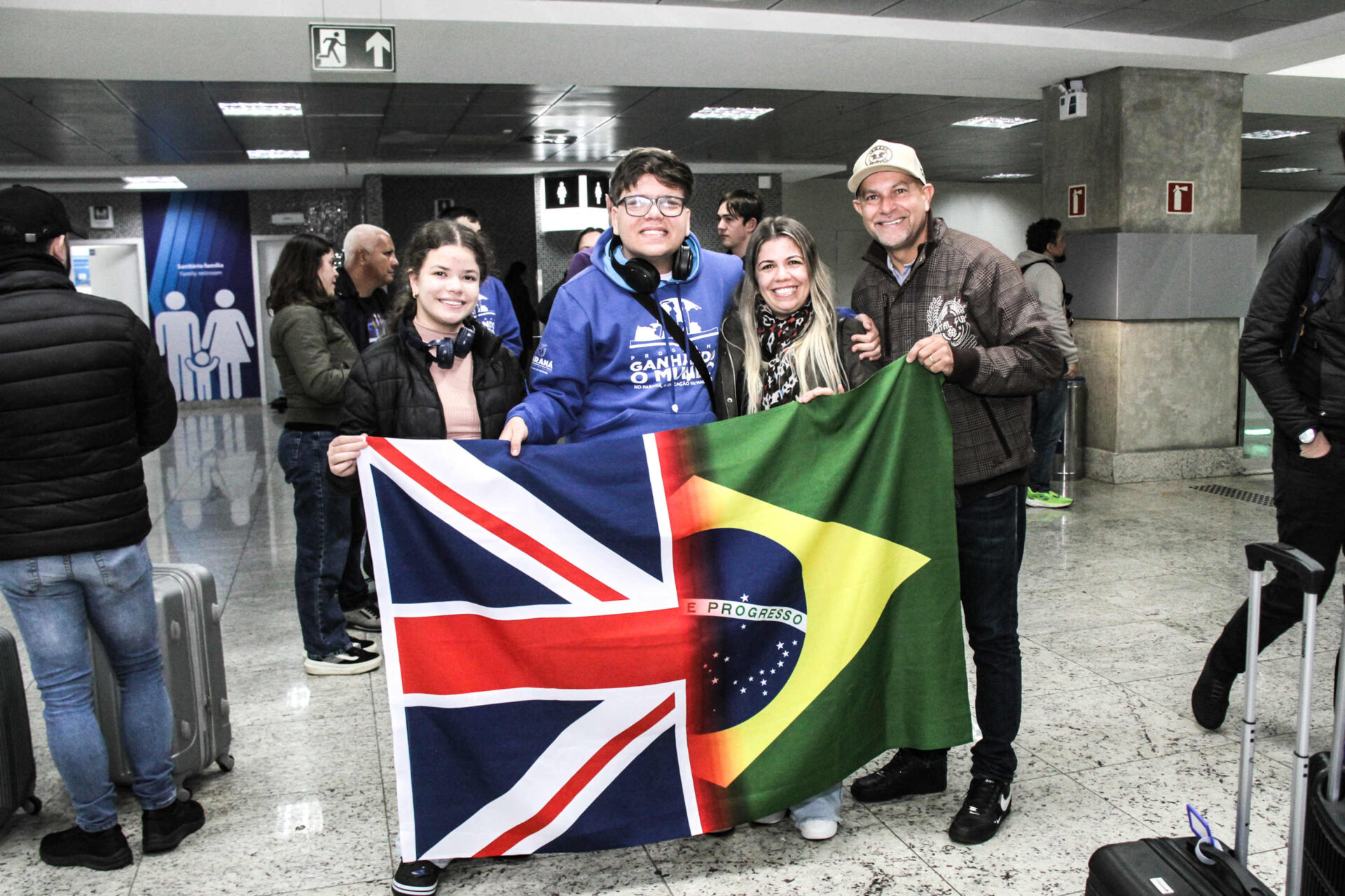 16 alunos do Ganhando o Mundo embarcam para um novo destino: Escócia