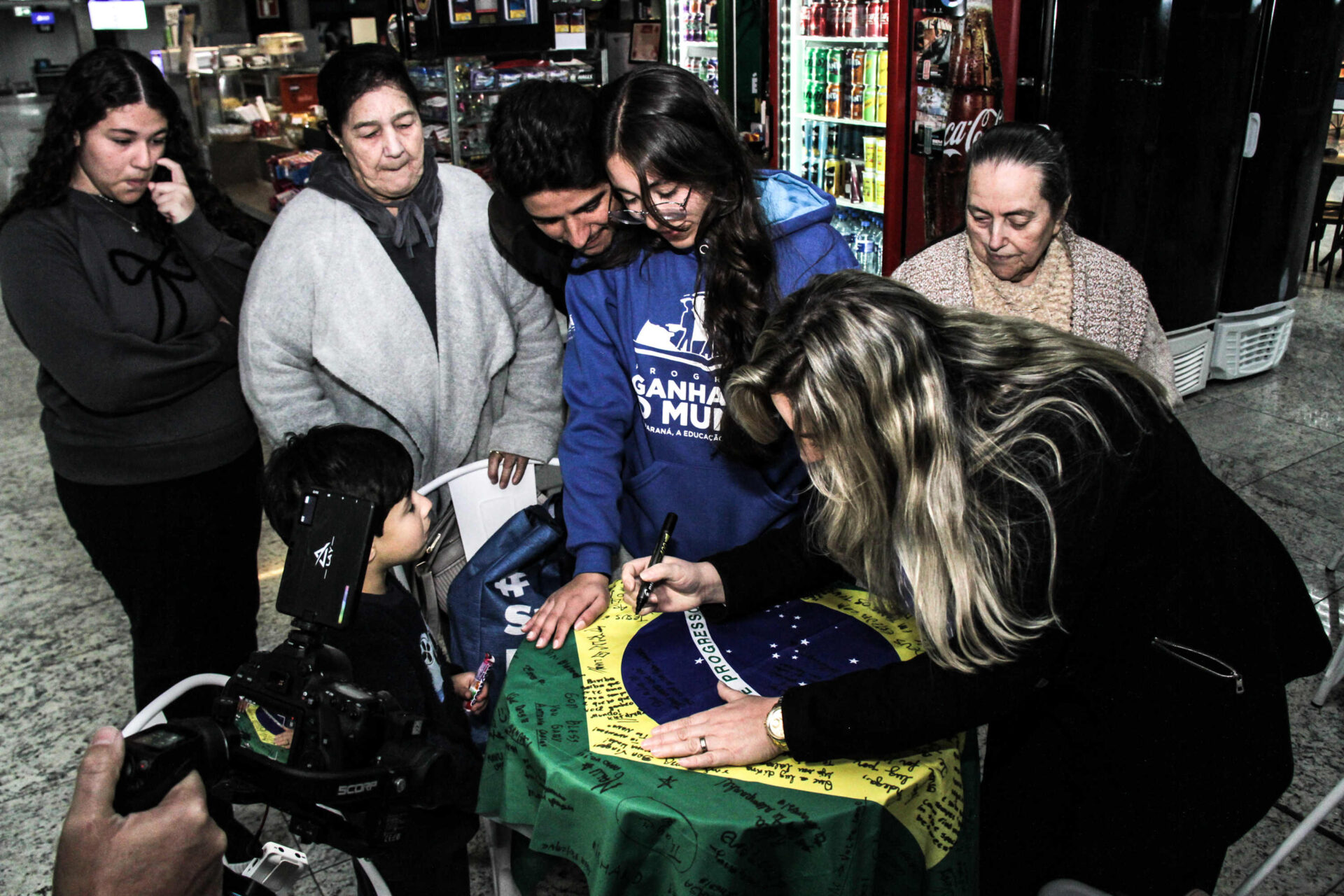 16 alunos do Ganhando o Mundo embarcam para um novo destino: Escócia