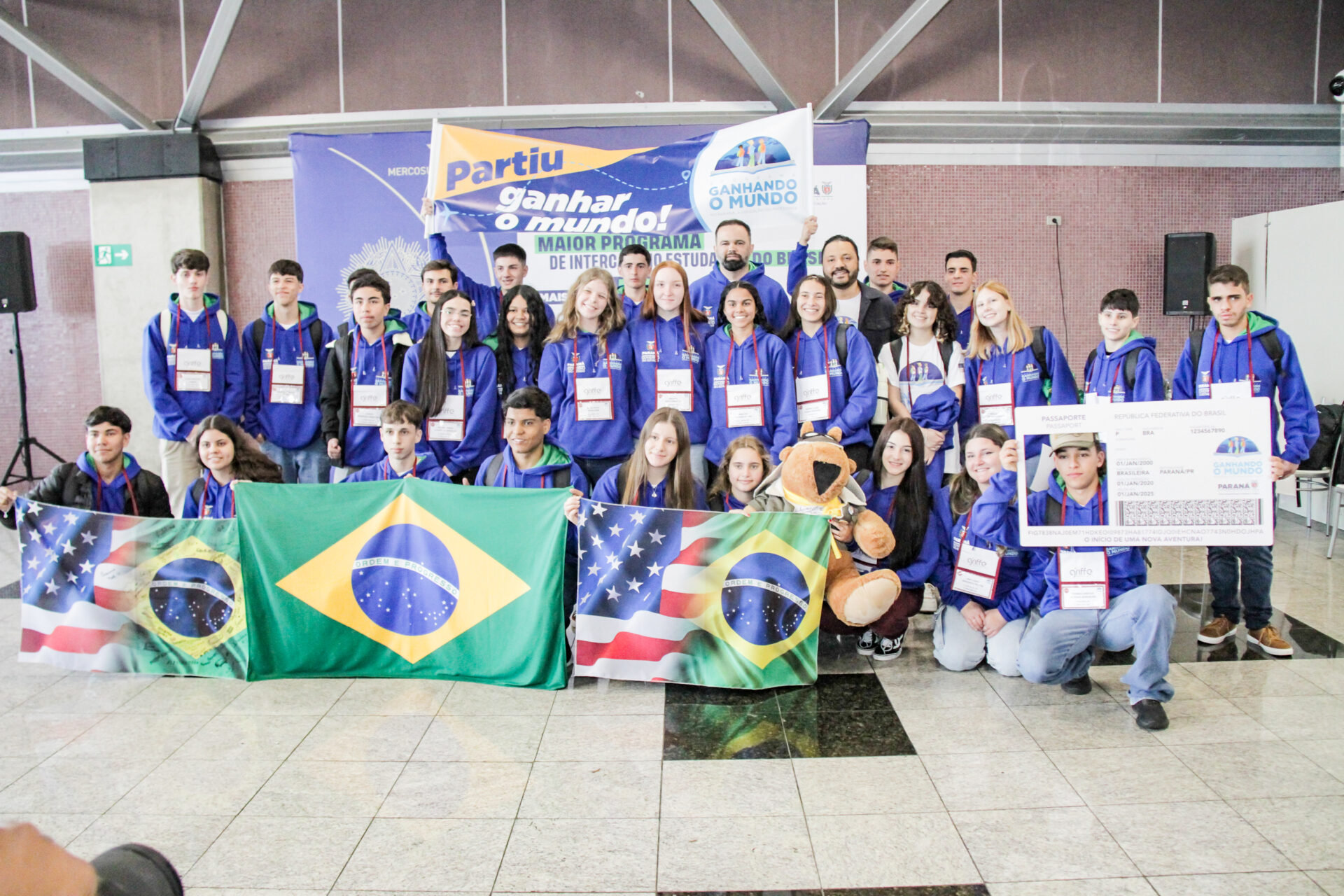 Inédito: 50 alunos de Colégios Agrícolas do Paraná embarcam para os EUA