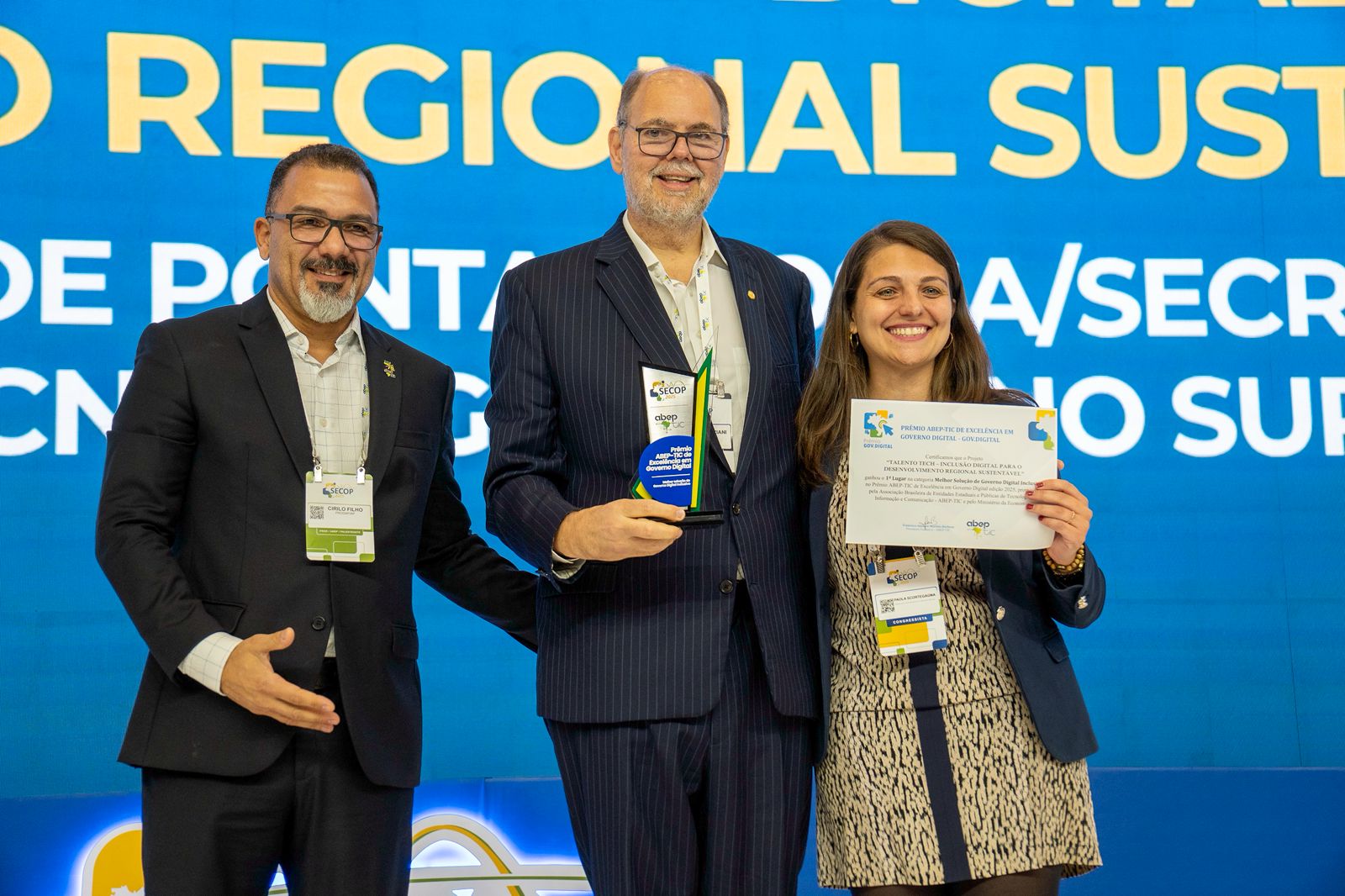 Talento Tech e Ecossistema Digital: programas do Paraná conquistam prêmio nacional de tecnologia