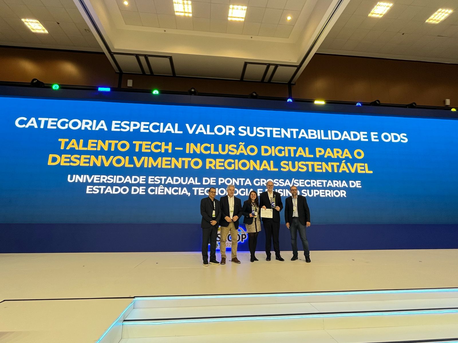 Talento Tech e Ecossistema Digital: programas do Paraná conquistam prêmio nacional de tecnologia