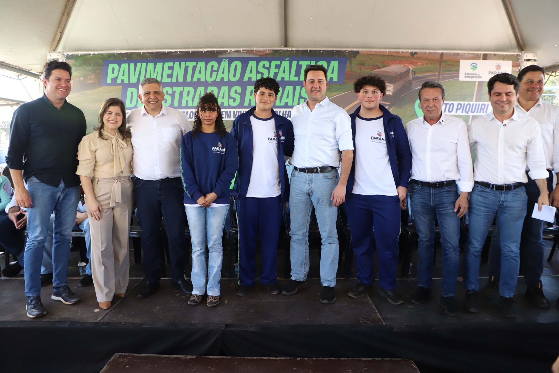Estado investe R$ 5,9 milhões e pavimenta estrada usada por produtores rurais de Alto Piquiri