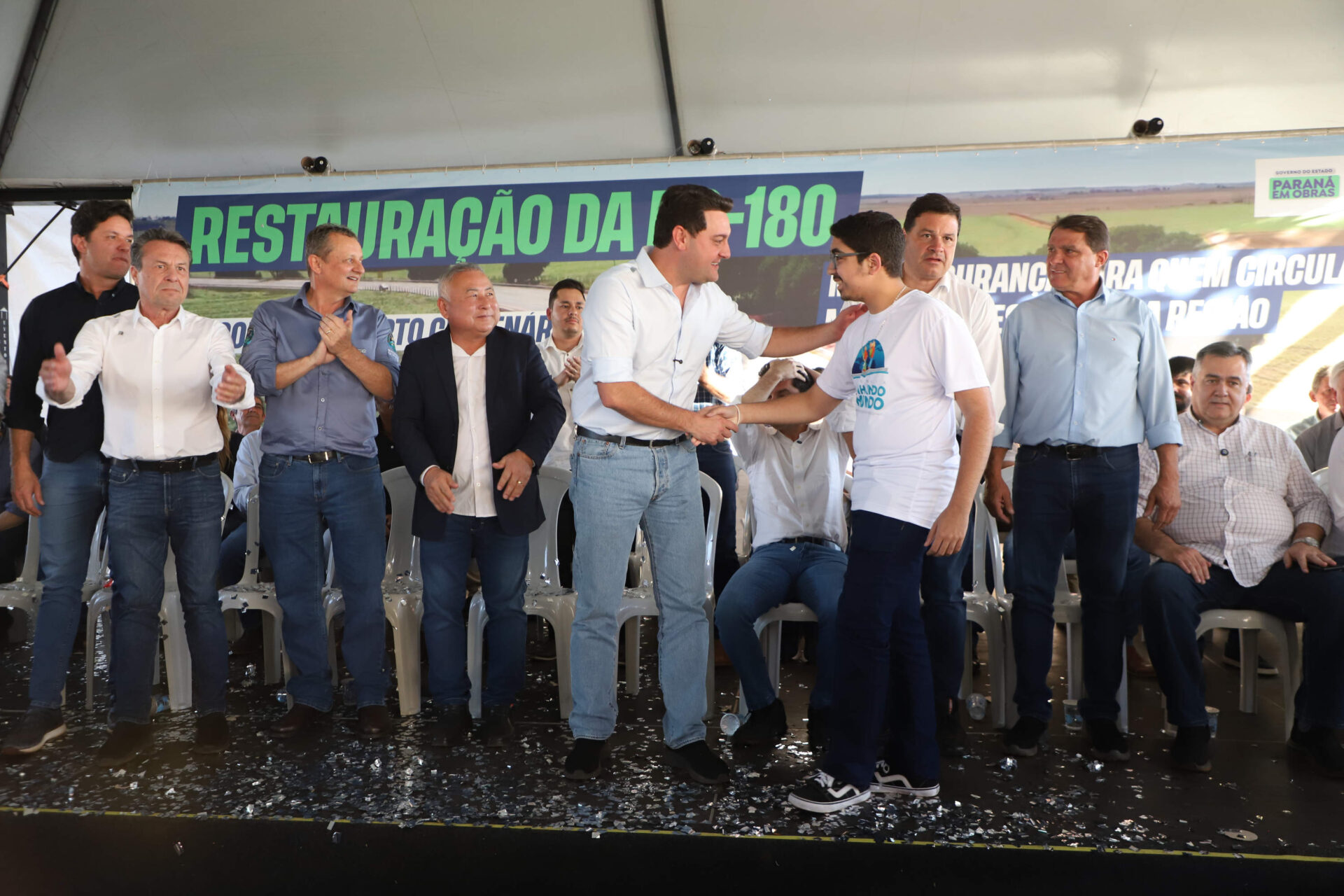Quarto Centenário a Goioerê: governador entrega pavimentação em concreto da PR-180