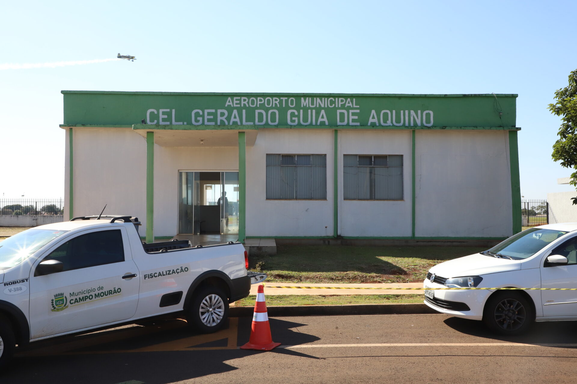 Governador inaugura nova pista do aeroporto de Campo Mourão
