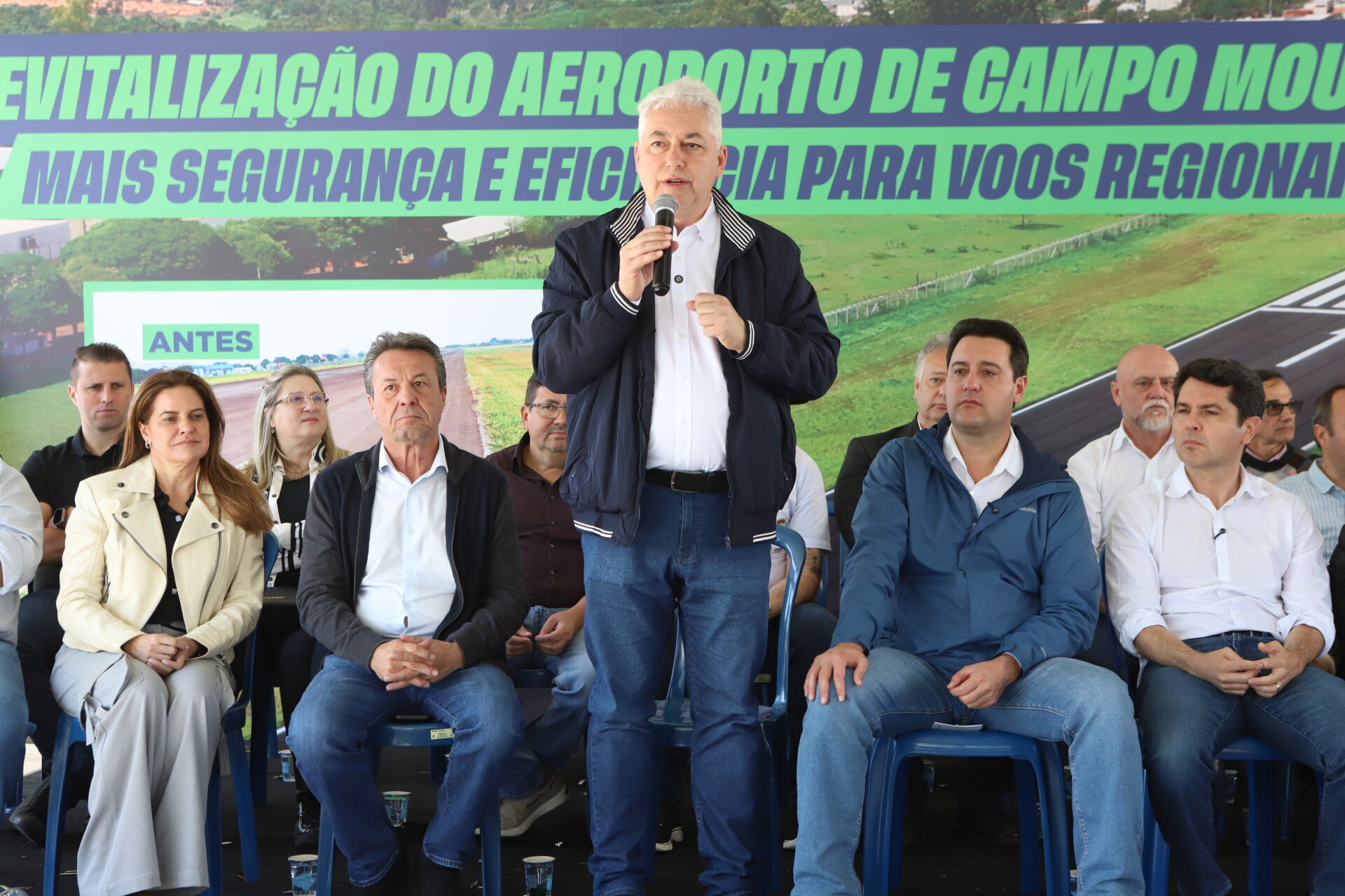 Governador inaugura nova pista do aeroporto de Campo Mourão