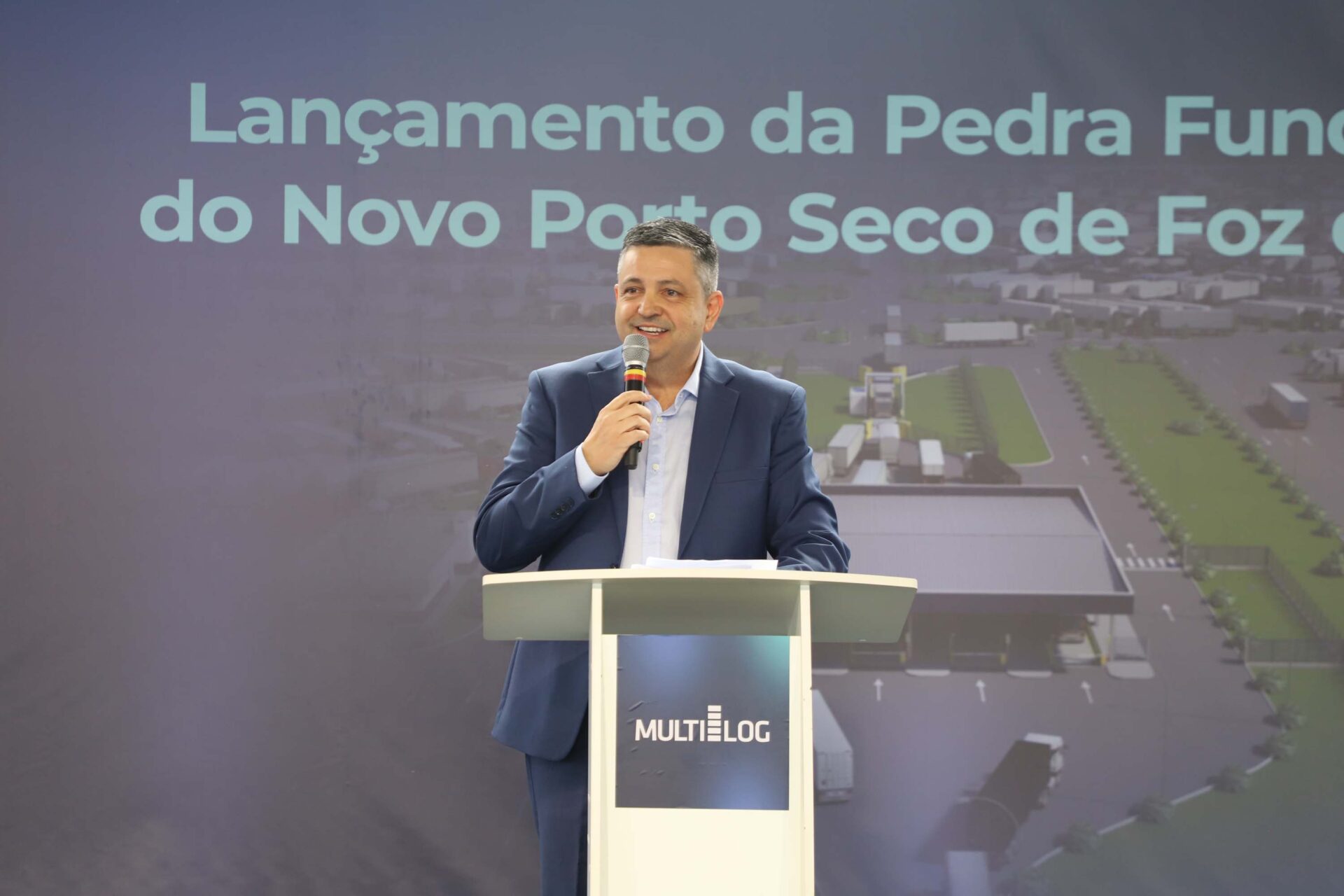 2 mil caminhões por dia: novo Porto Seco de Foz do Iguaçu tem pedra fundamental lançada