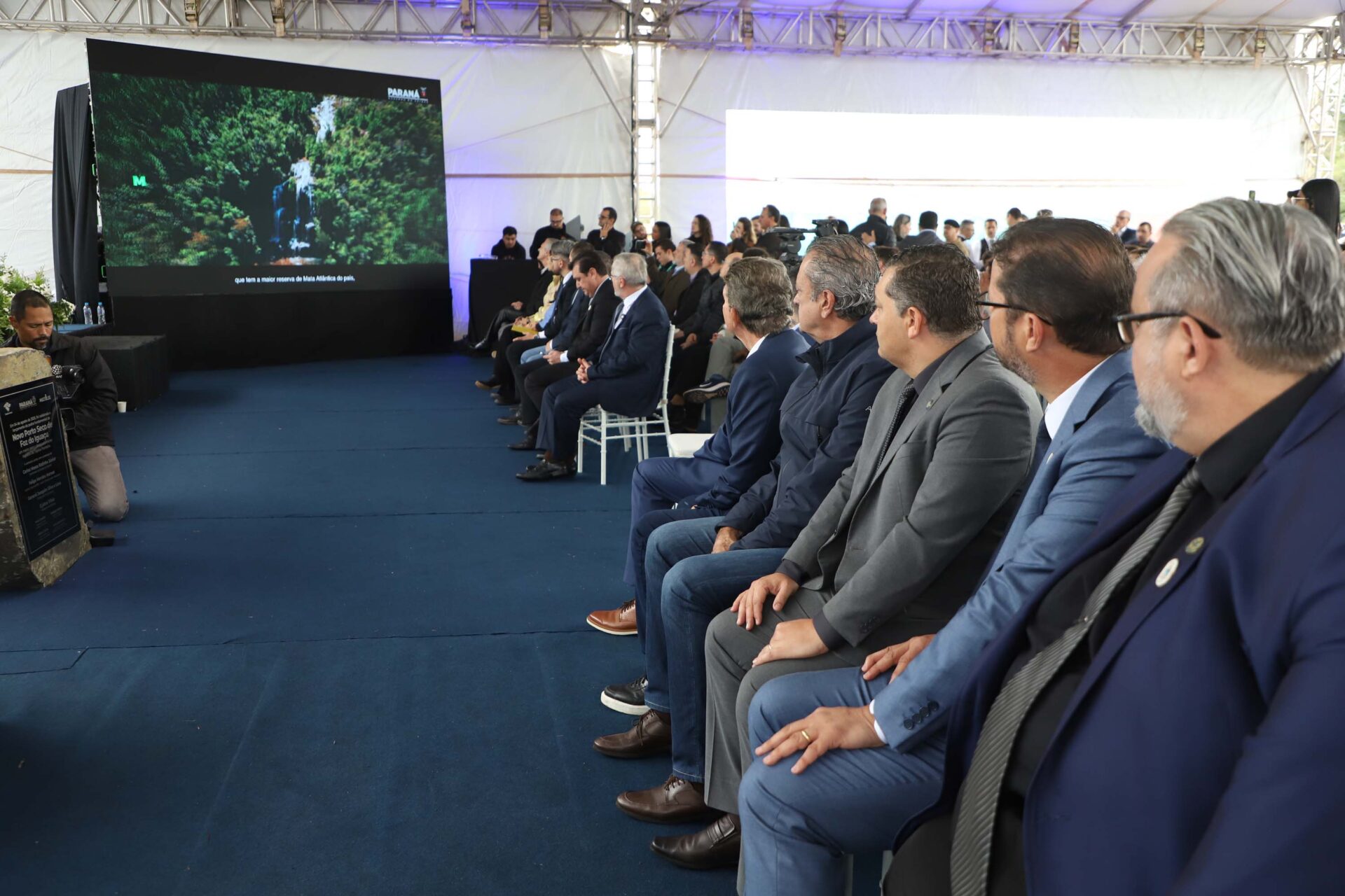 2 mil caminhões por dia: novo Porto Seco de Foz do Iguaçu tem pedra fundamental lançada