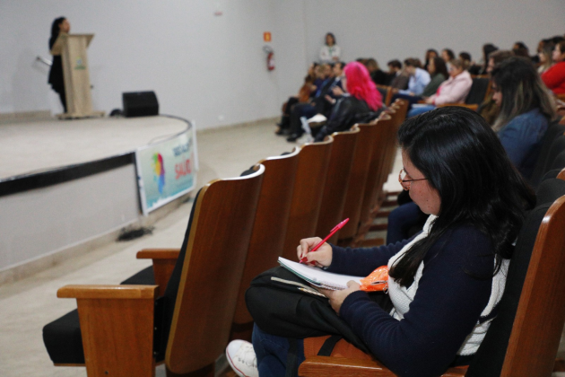 Secretaria de Educação promove II Seminário de Saúde Mental da Rede Pública Municipal de Ensino de Cascavel
