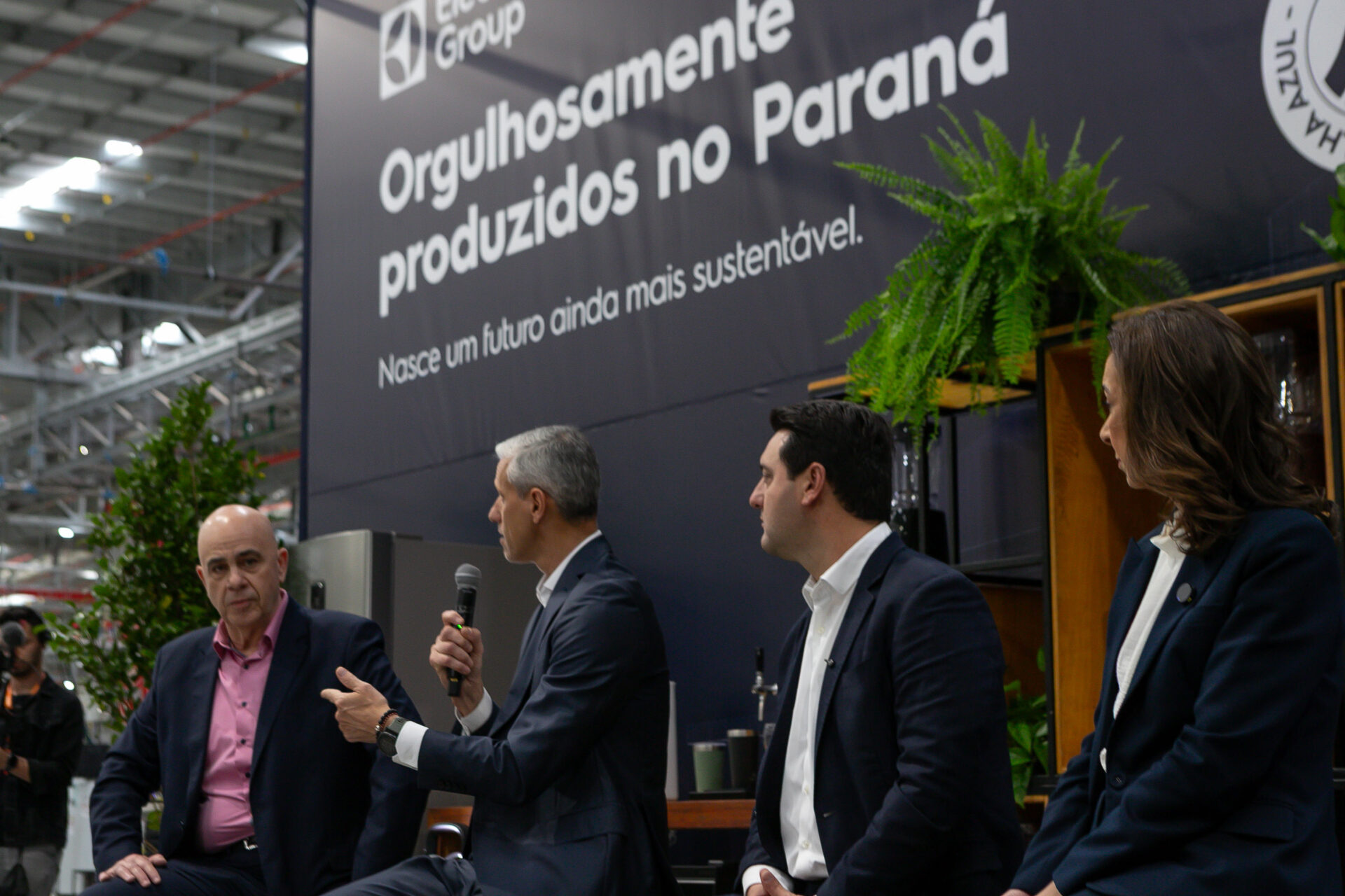 Com apoio do Estado, Electrolux inaugura fábrica em São José dos Pinhais