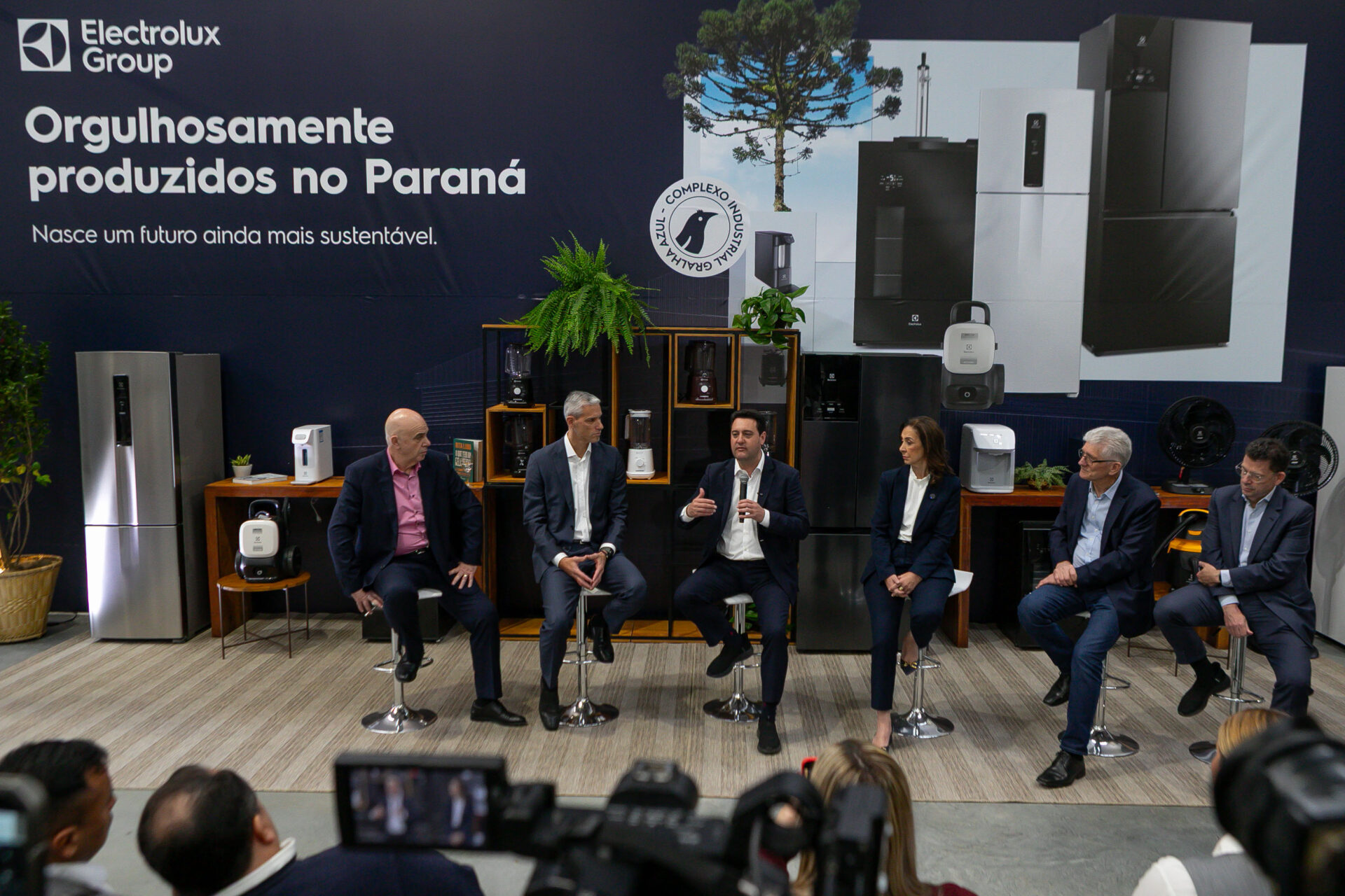 Com apoio do Estado, Electrolux inaugura fábrica em São José dos Pinhais