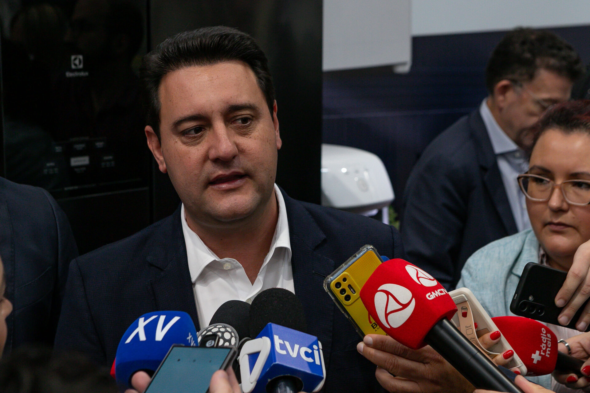 Com apoio do Estado, Electrolux inaugura fábrica em São José dos Pinhais