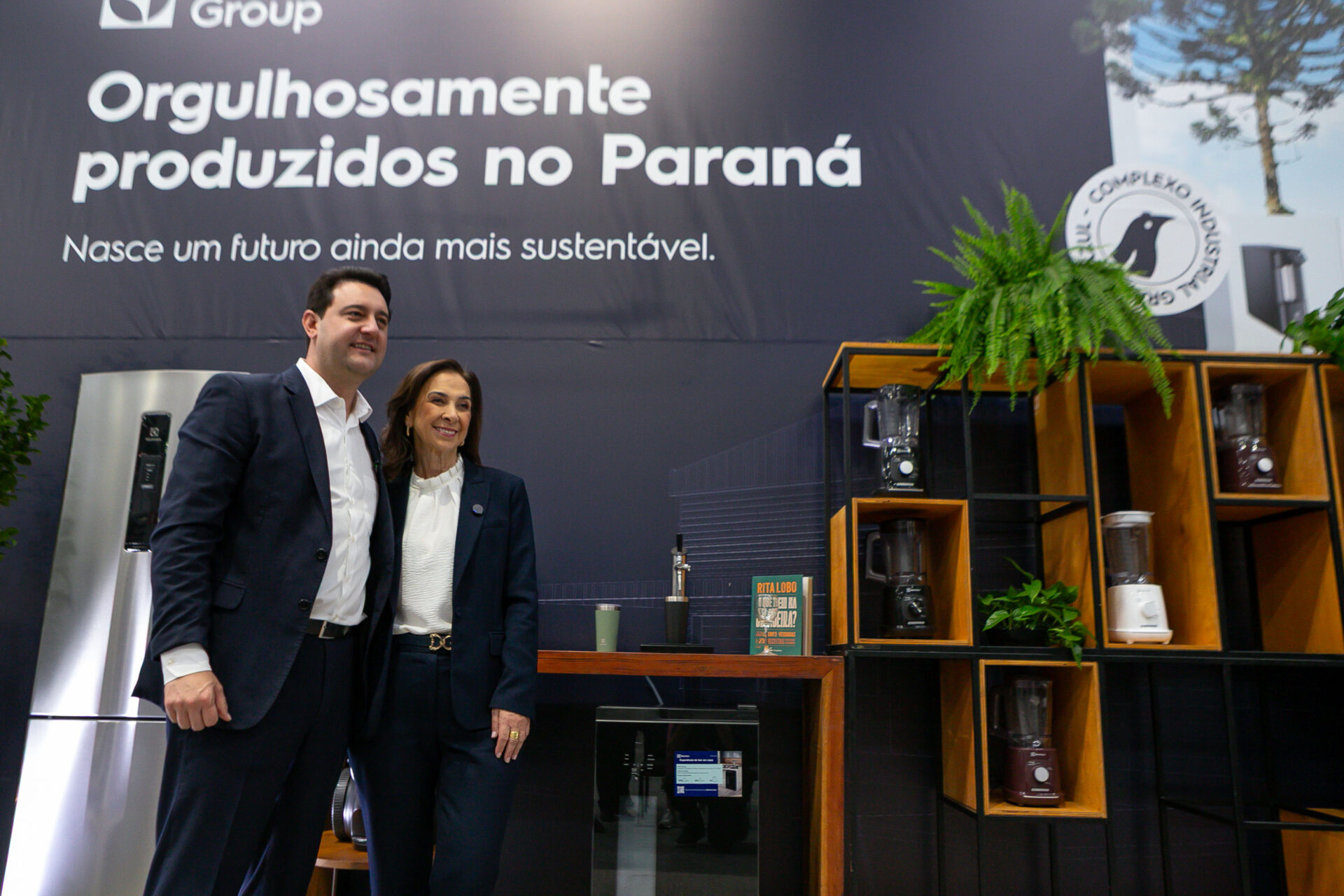 Com apoio do Estado, Electrolux inaugura fábrica em São José dos Pinhais