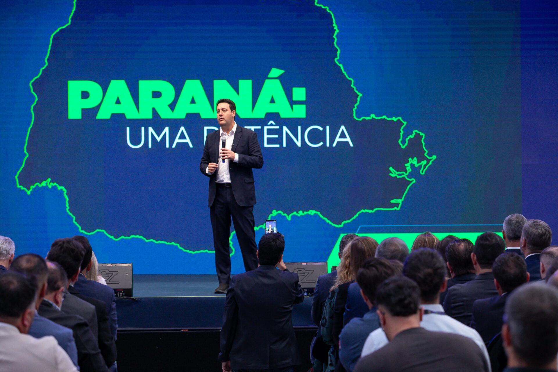 Com apoio do Estado, Electrolux inaugura fábrica em São José dos Pinhais