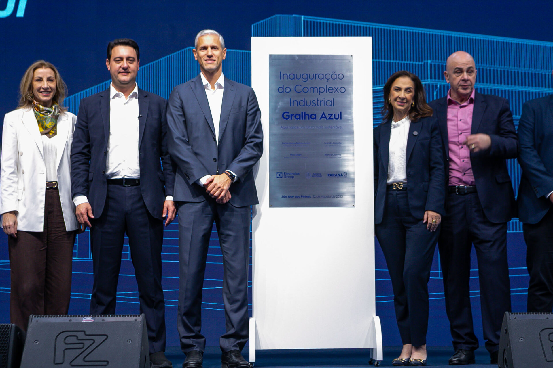 Com apoio do Estado, Electrolux inaugura fábrica em São José dos Pinhais