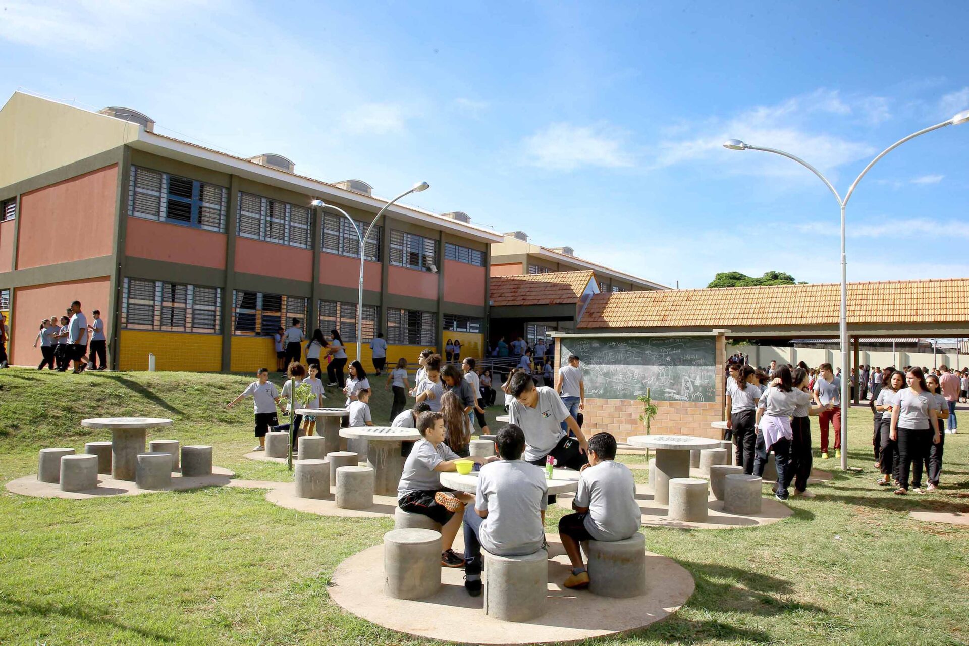 Acabam nesta segunda as inscrições do processo de escolha de diretores das escolas