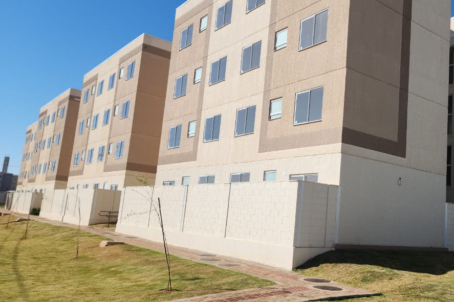 Com apoio do Estado, novo residencial com 240 imóveis é entregue em Londrina