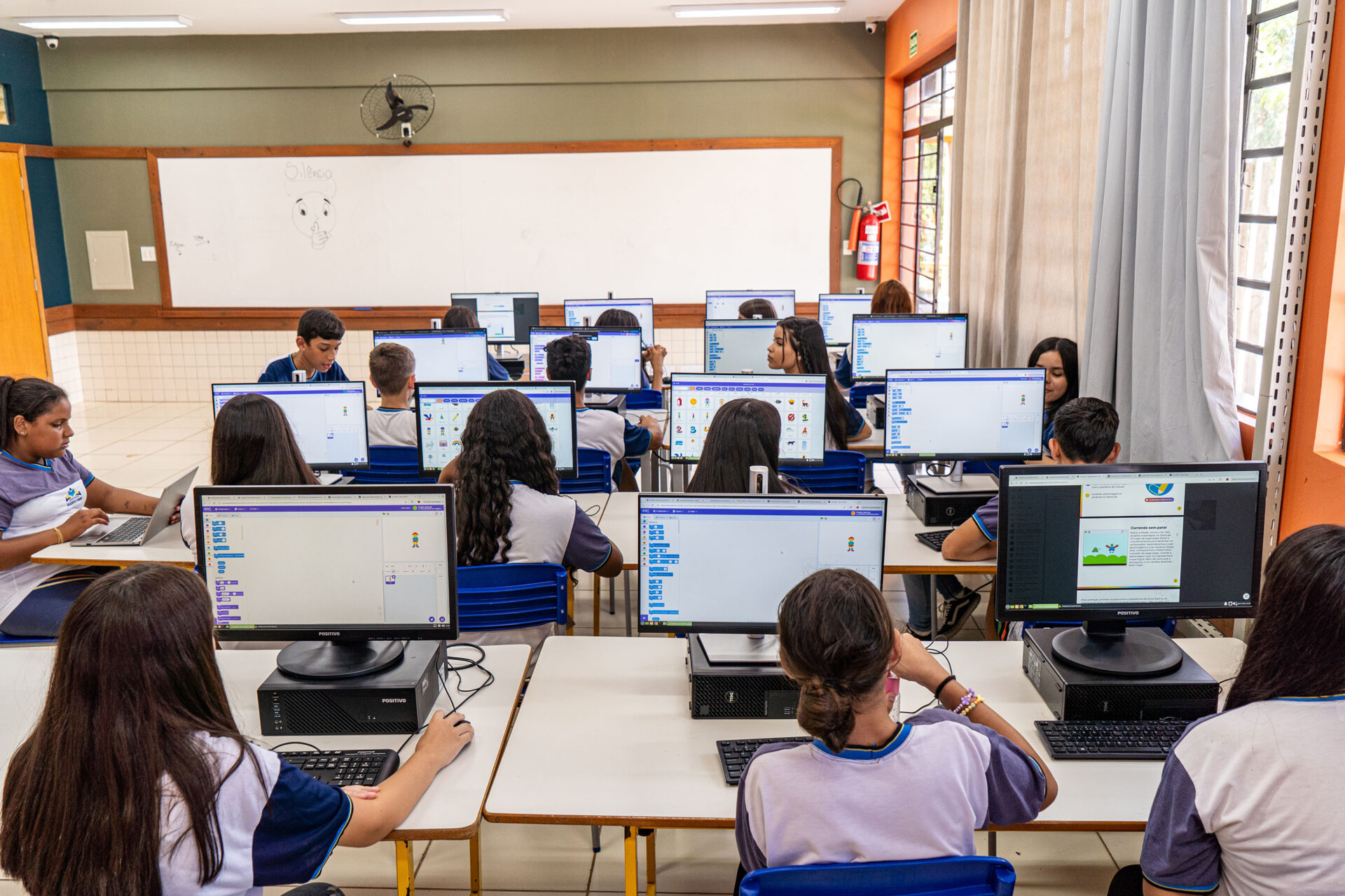 Ranking de Competitividade dos Estados aponta salto da educação pública do Paraná