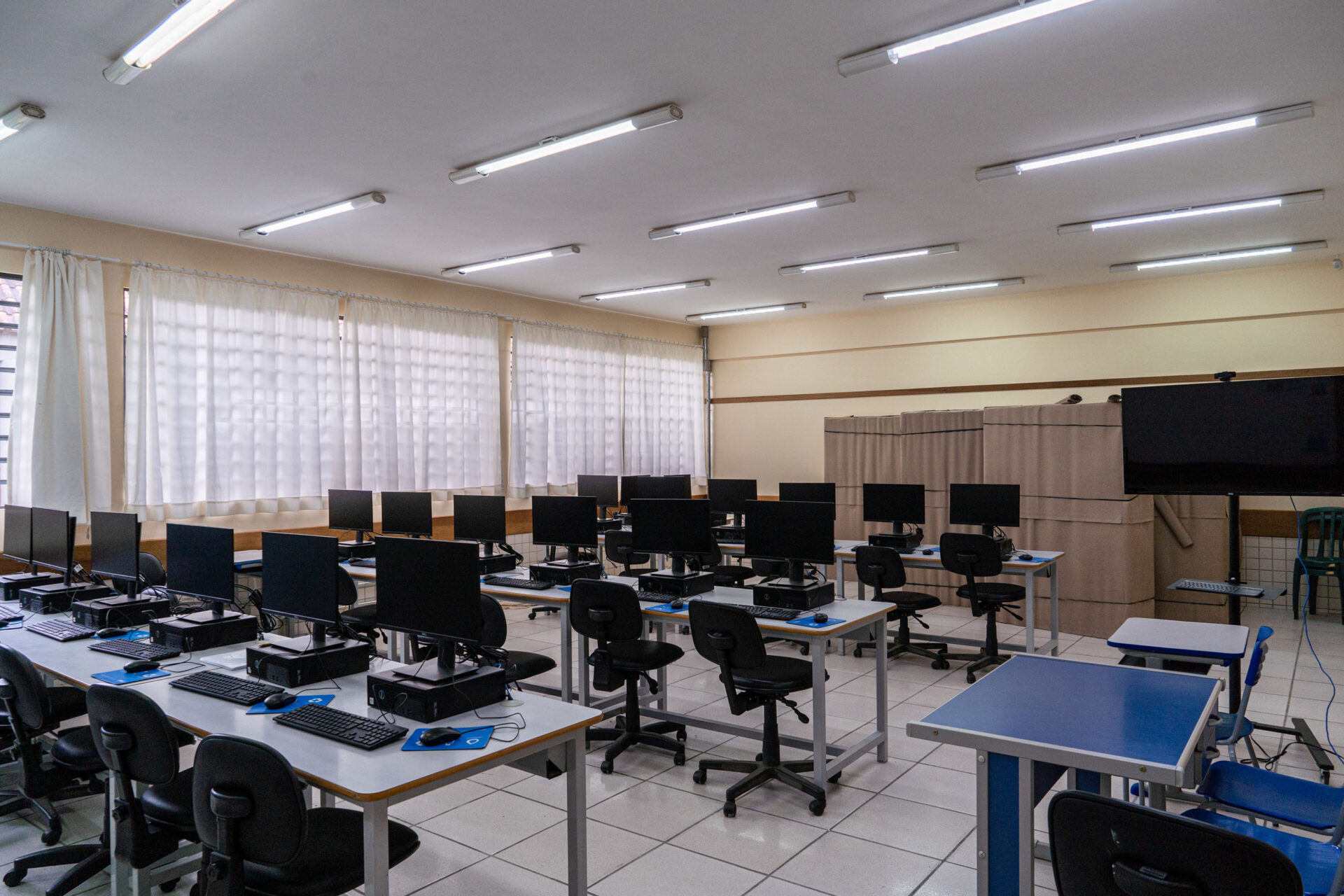 Ranking de Competitividade dos Estados aponta salto da educação pública do Paraná