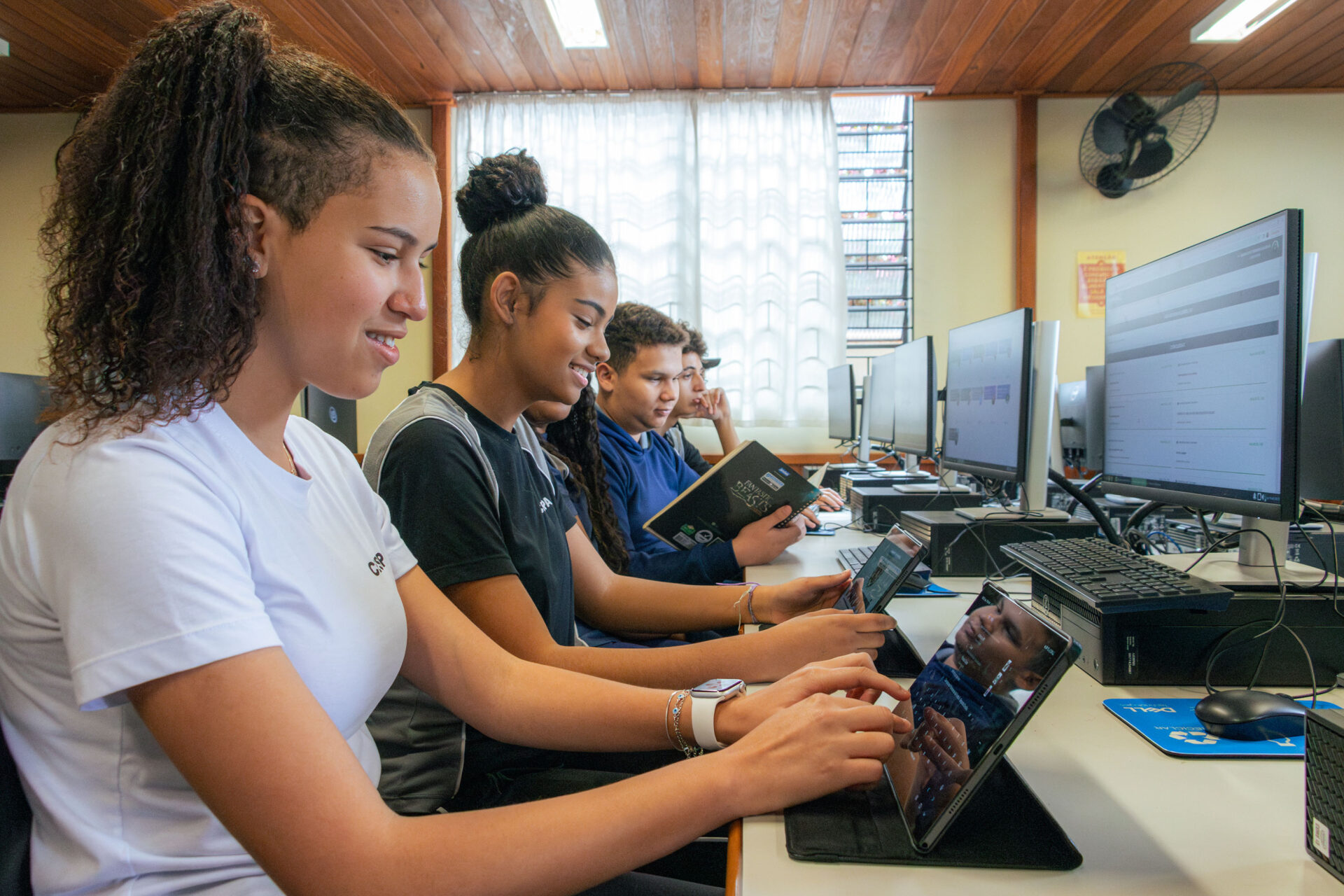 Ranking de Competitividade dos Estados aponta salto da educação pública do Paraná