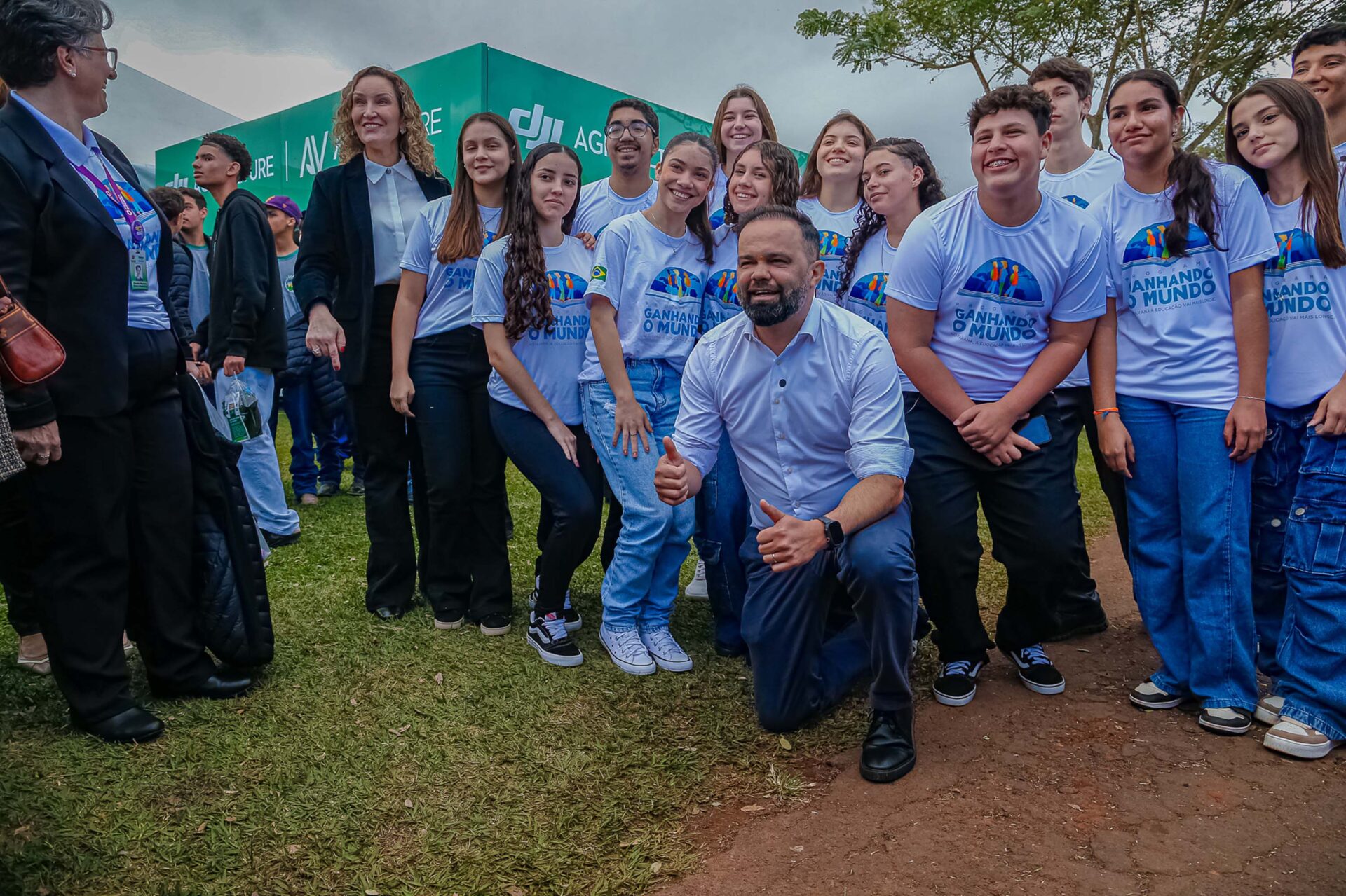 Estado entrega equipamentos para 11 colégios agrícolas e nova unidade em Goioerê