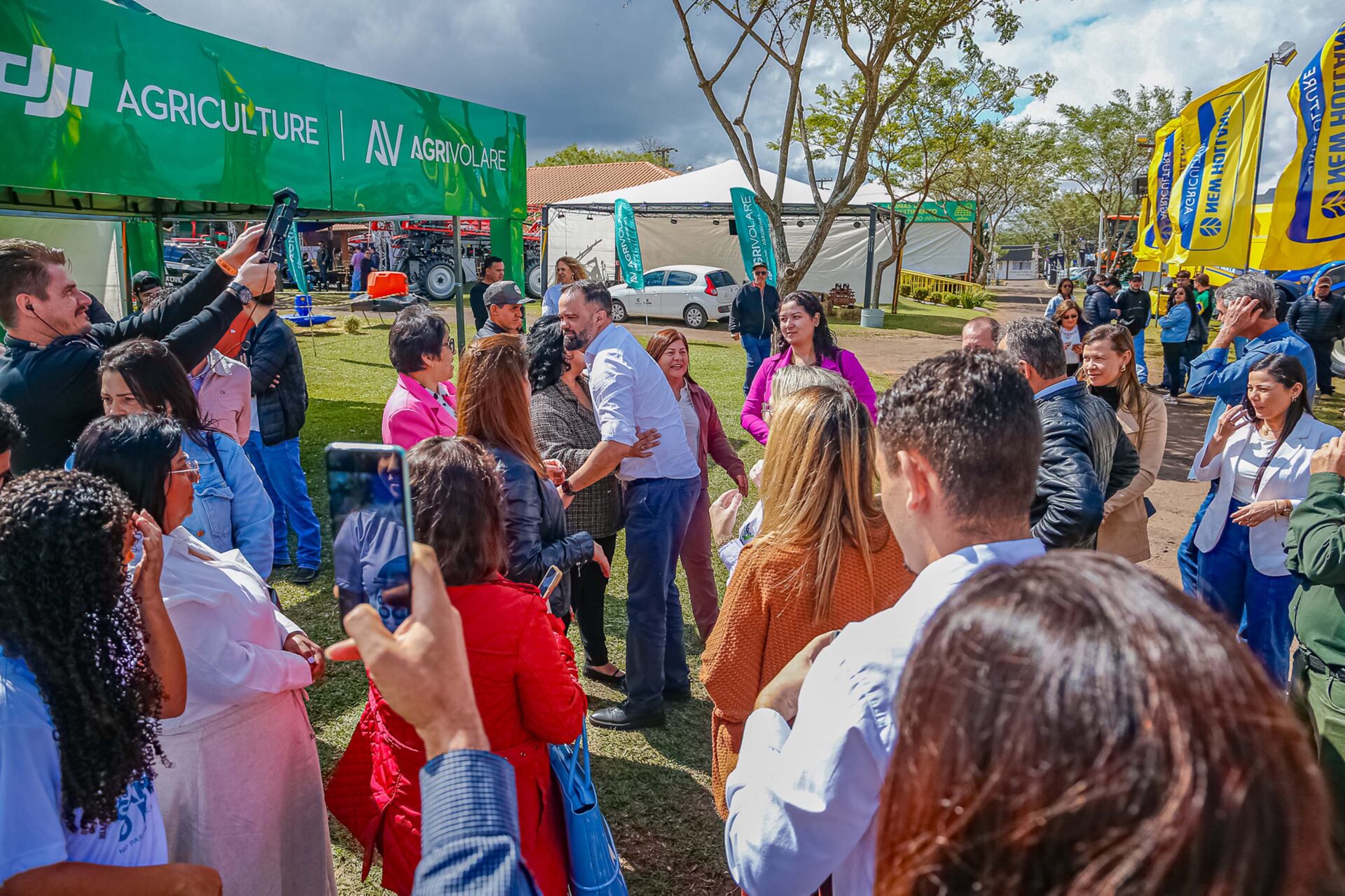 Estado entrega equipamentos para 11 colégios agrícolas e nova unidade em Goioerê