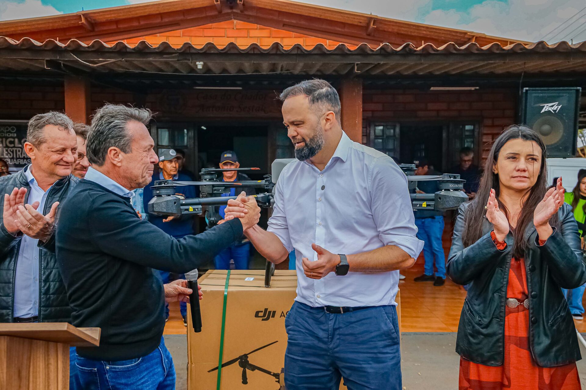 Estado entrega equipamentos para 11 colégios agrícolas e nova unidade em Goioerê