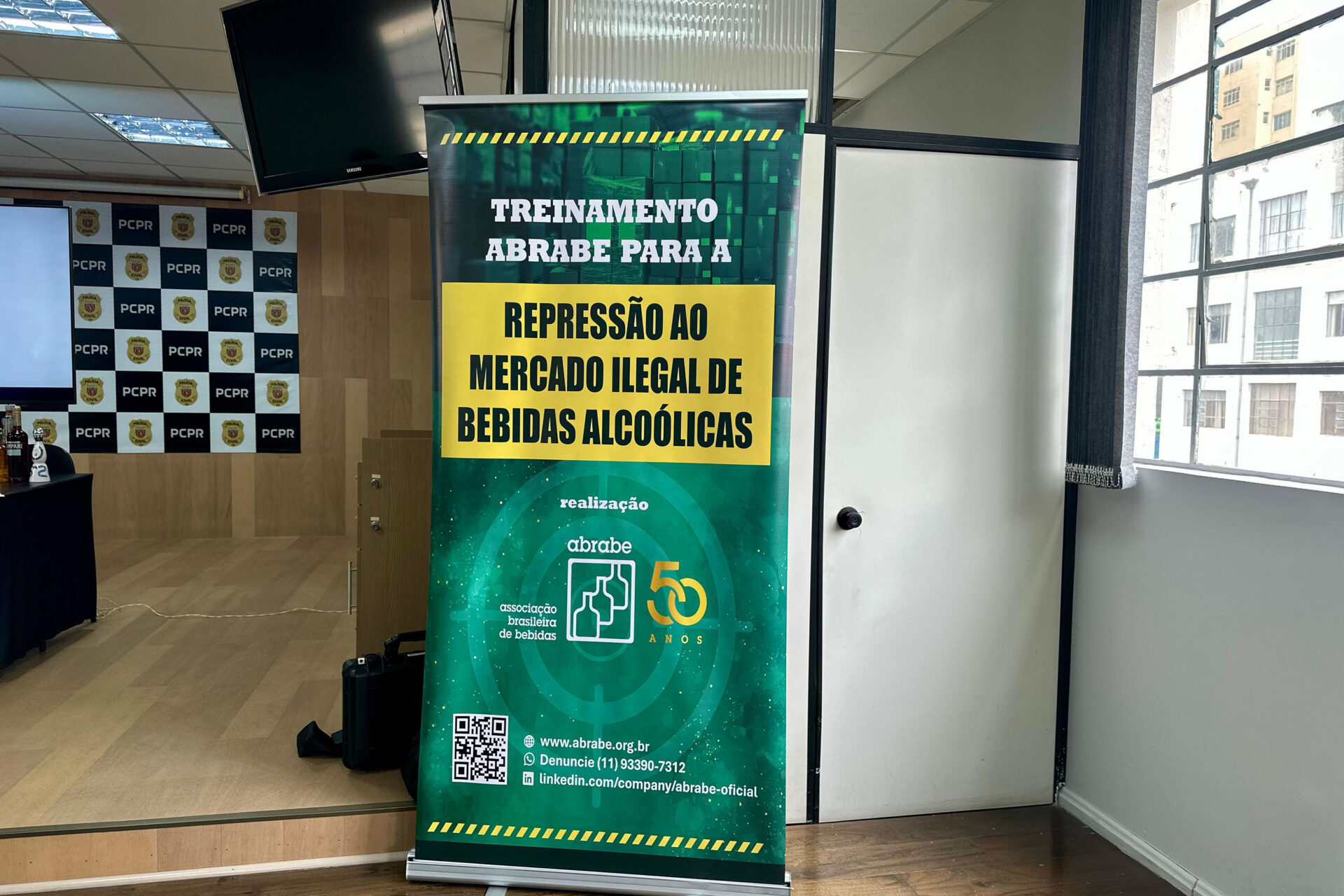 PCPR recebe treinamento para identificar bebidas alcóolicas falsificadas