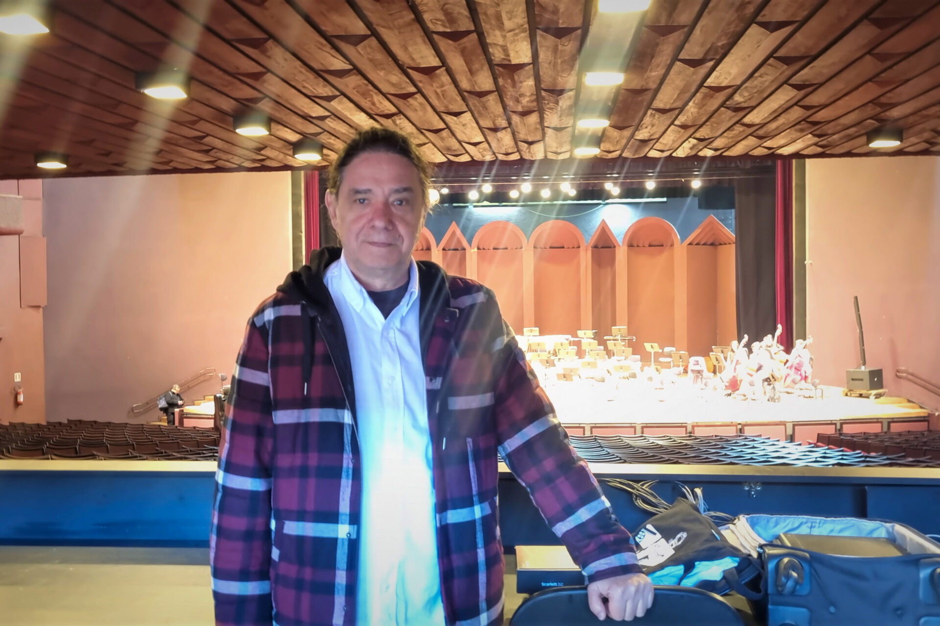 Teatro Guaíra traz arquiteto referência em acústica para melhorar o som do espaço