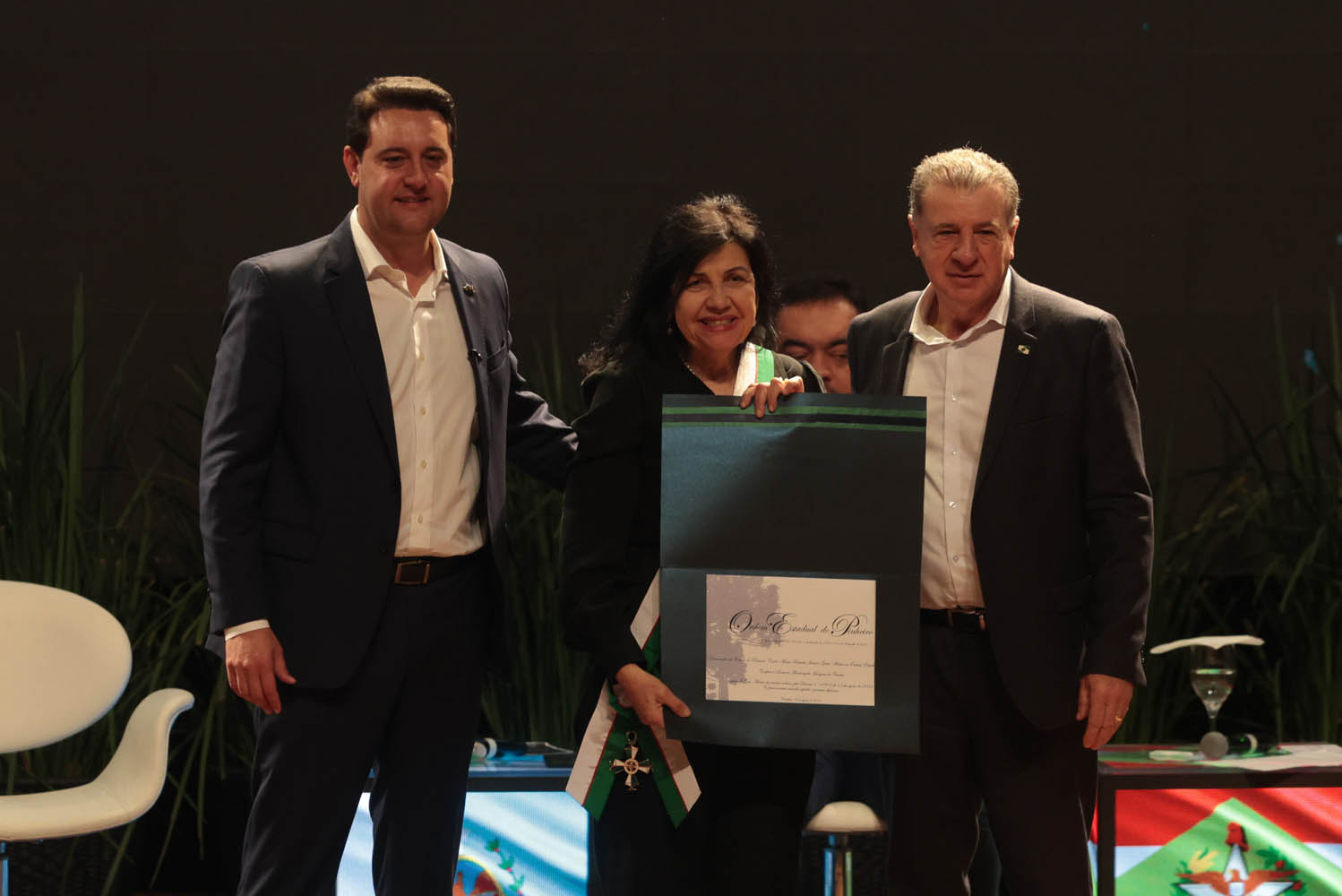 Pesquisadora Mariangela Hungria recebe a Ordem do Pinheiro, maior comenda do Paraná