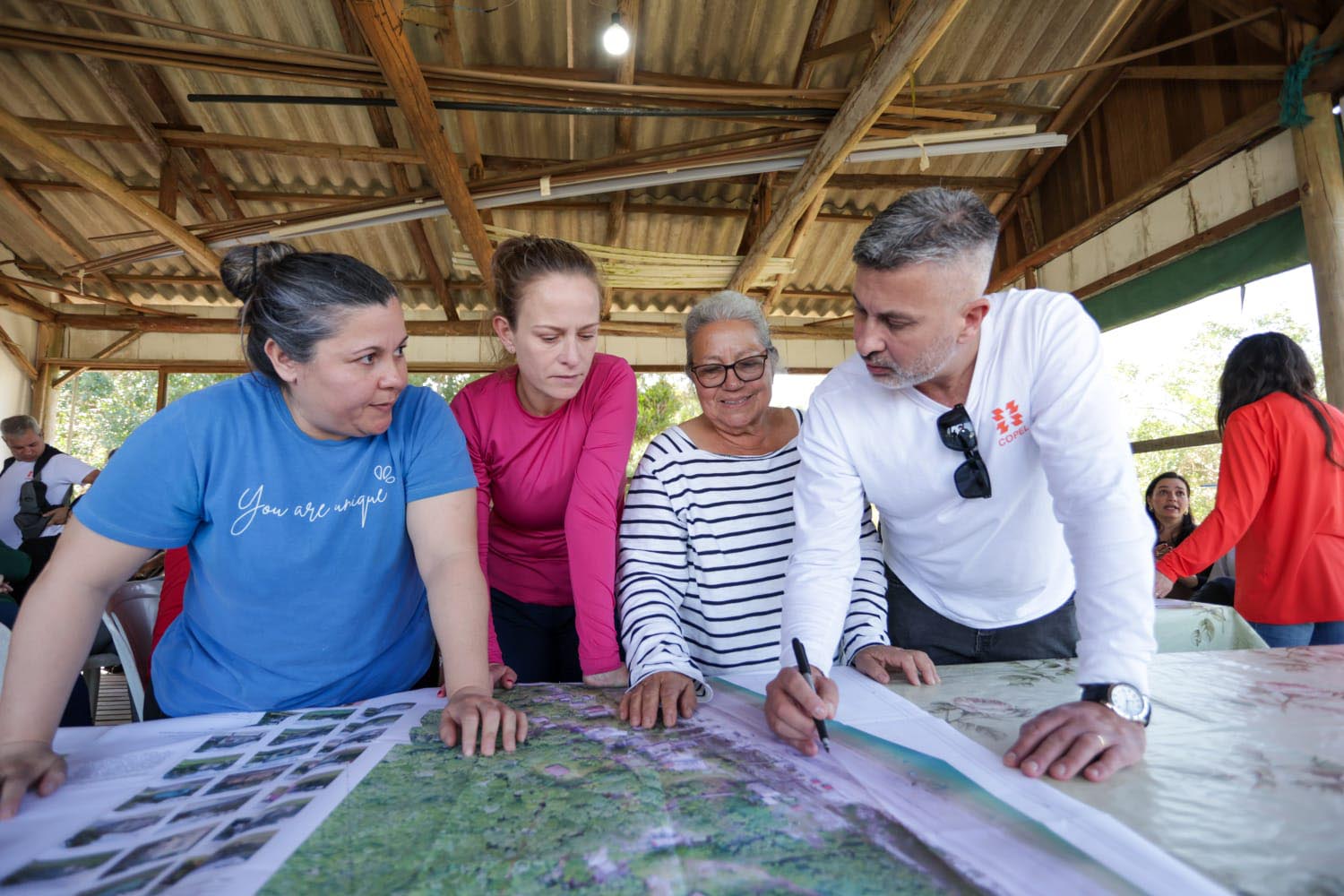 Projeto da Copel para energia na Ponta Oeste da Ilha do Mel é aprovado pela comunidade