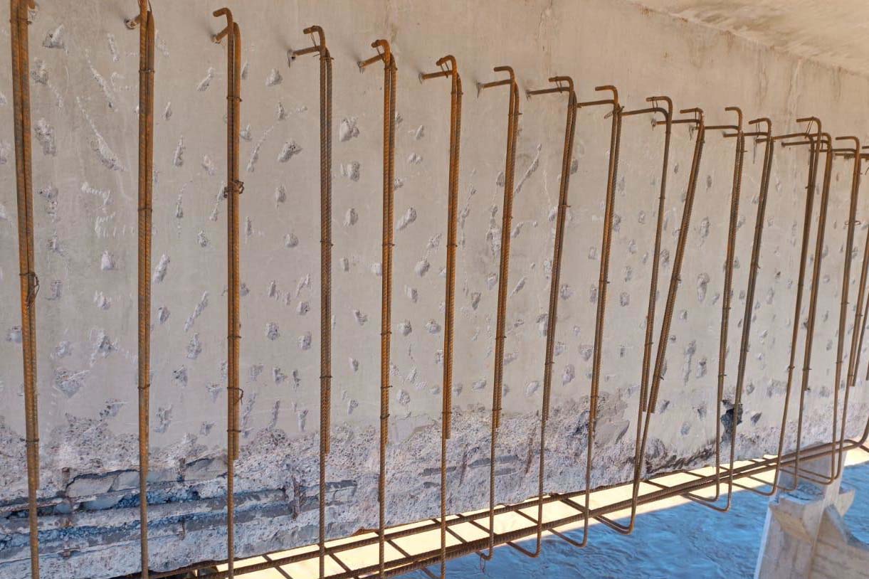 Ponte sobre o Rio Ivaí entre Floresta e Engenheiro Beltrão passa por reformas