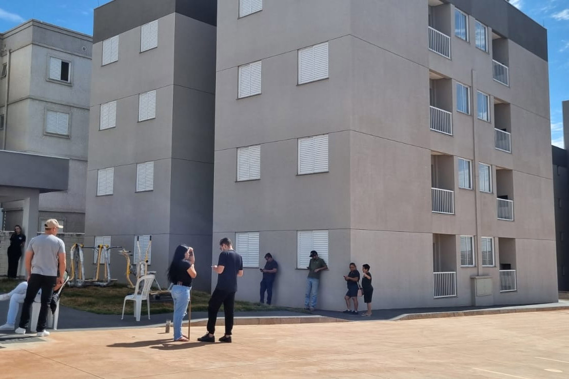 64 famílias de Sarandi recebem as chaves da casa própria com apoio do Estado