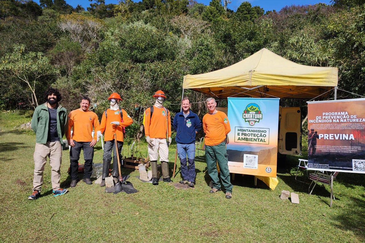 Dia do Voluntário: programas do IAT reúnem 1.594 pessoas em prol da preservação ambiental