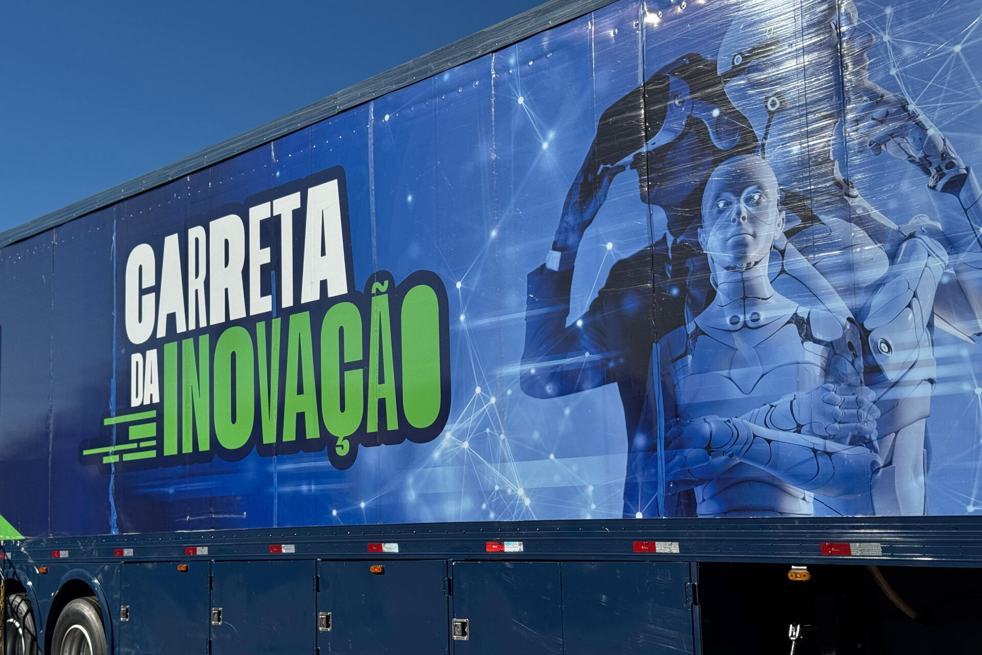 Carreta da Inovação chega a Castro e Nova América da Colina