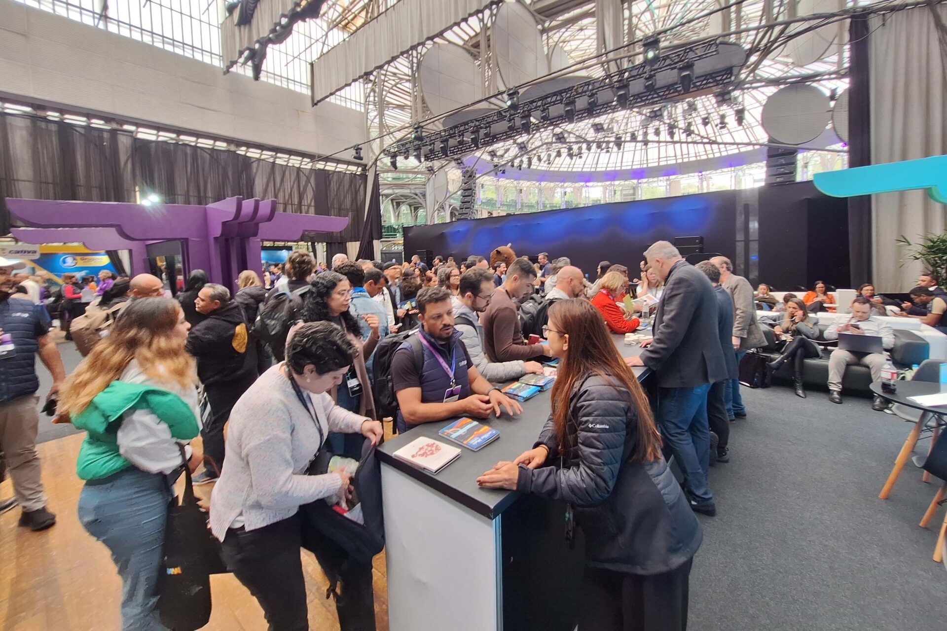 Na Convenção Entur Summit, Estado capacita 1,5 mil agentes sobre atrativos do Paraná