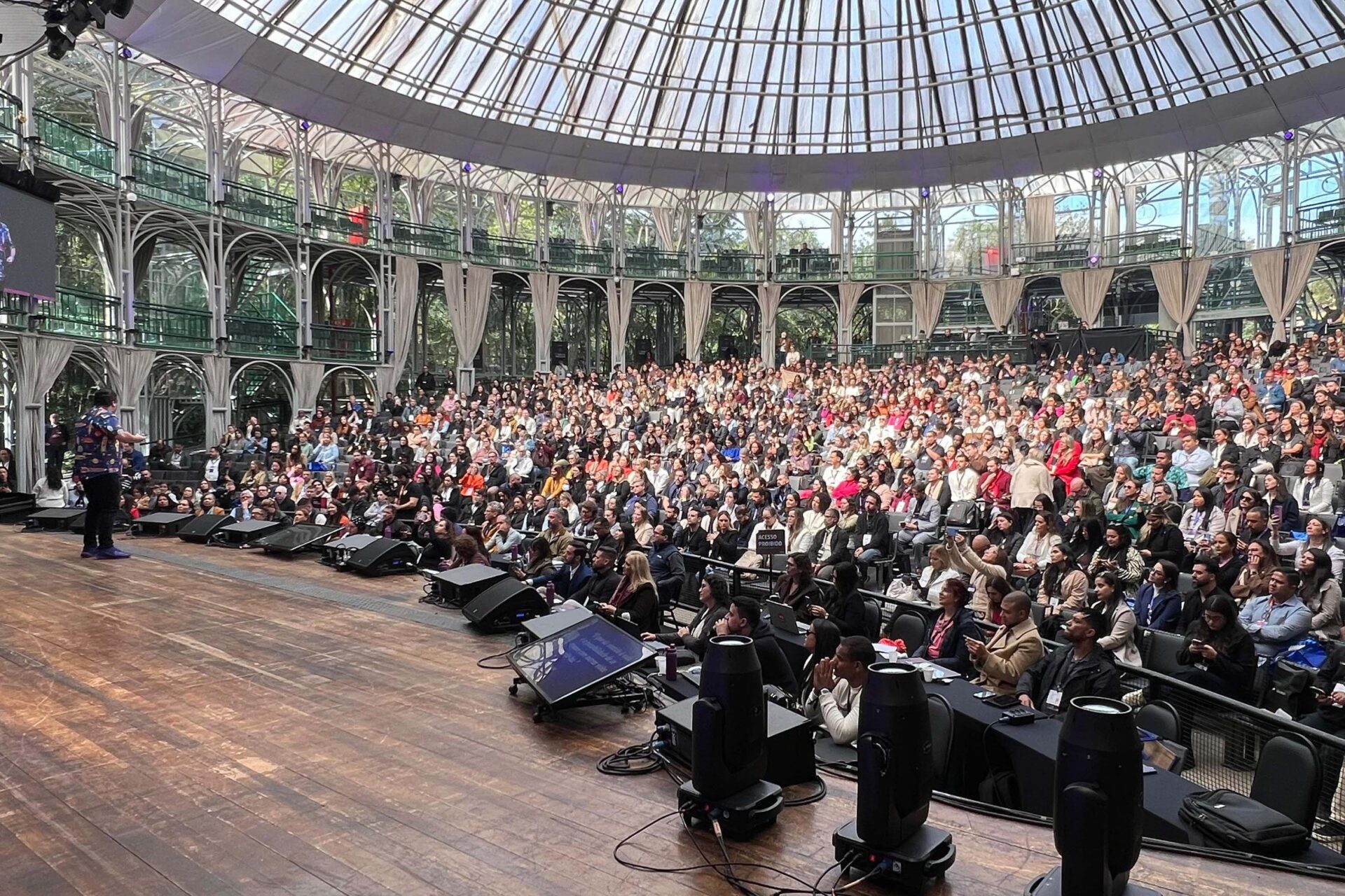 Na Convenção Entur Summit, Estado capacita 1,5 mil agentes sobre atrativos do Paraná