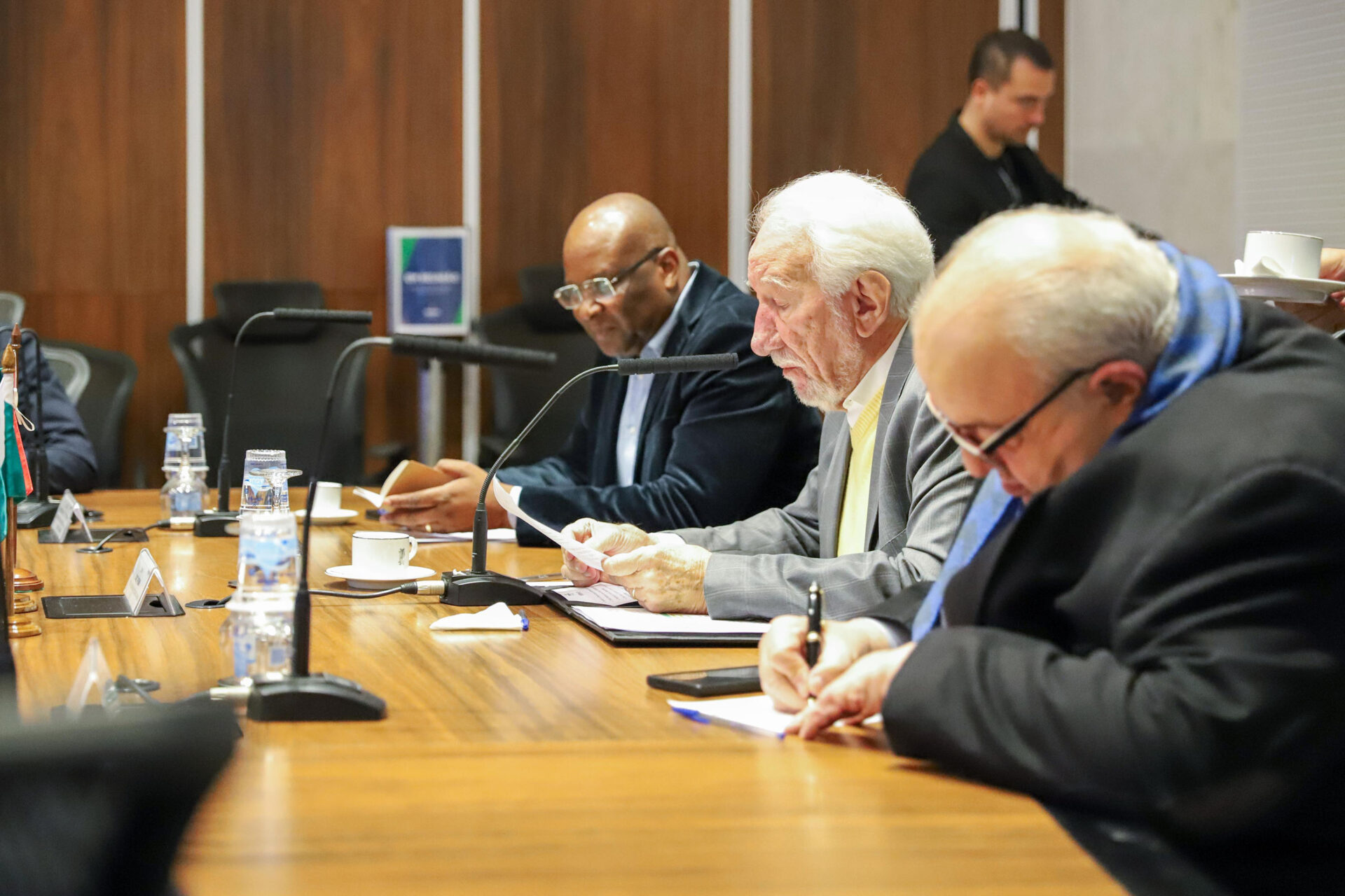 Angola e República Dominicana: Piana apresenta programas do Estado e prospecta parcerias