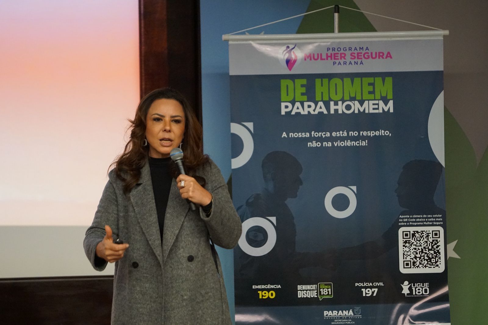 Segurança Pública debate ações contra violência de gênero nas regionais de Curitiba