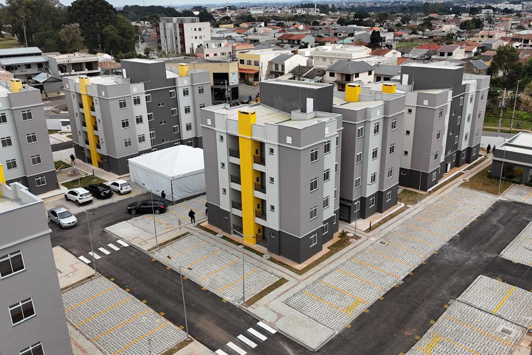 Programa Casa Fácil Paraná: residencial com 255 unidades é entregue em Araucária