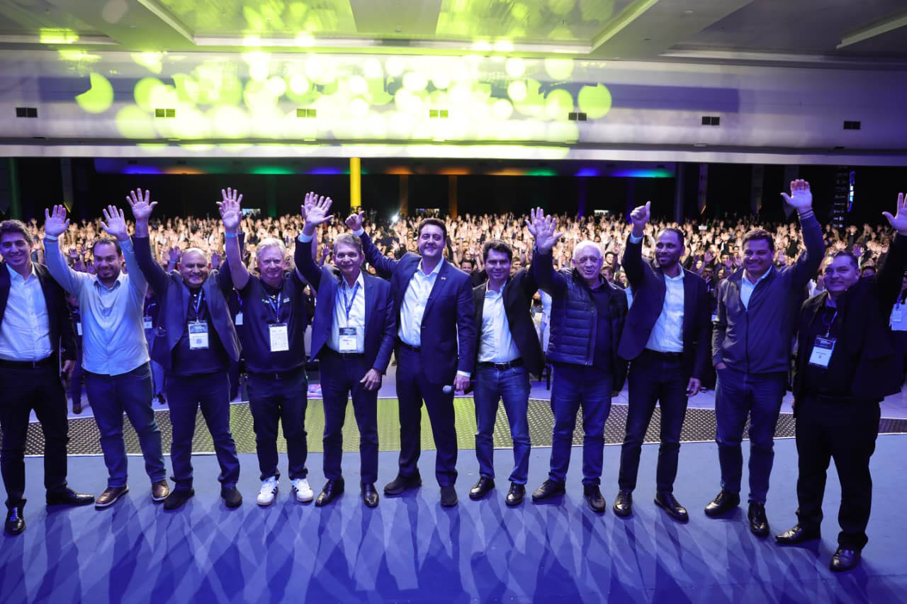 Governador apresenta avanços econômicos do Paraná durante Varejo Experience Brasil