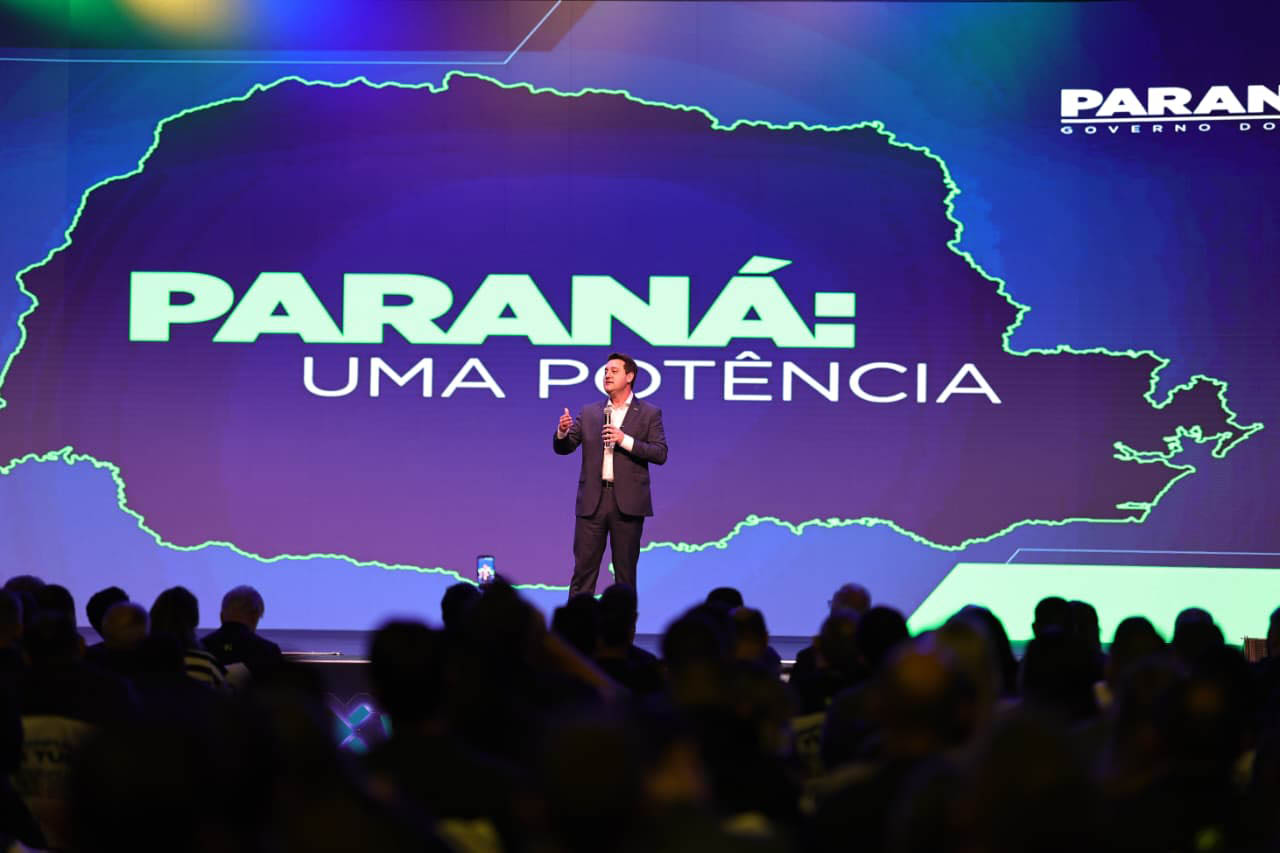 Governador apresenta avanços econômicos do Paraná durante Varejo Experience Brasil