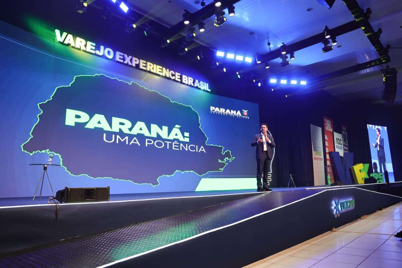 Governador apresenta avanços econômicos do Paraná durante Varejo Experience Brasil