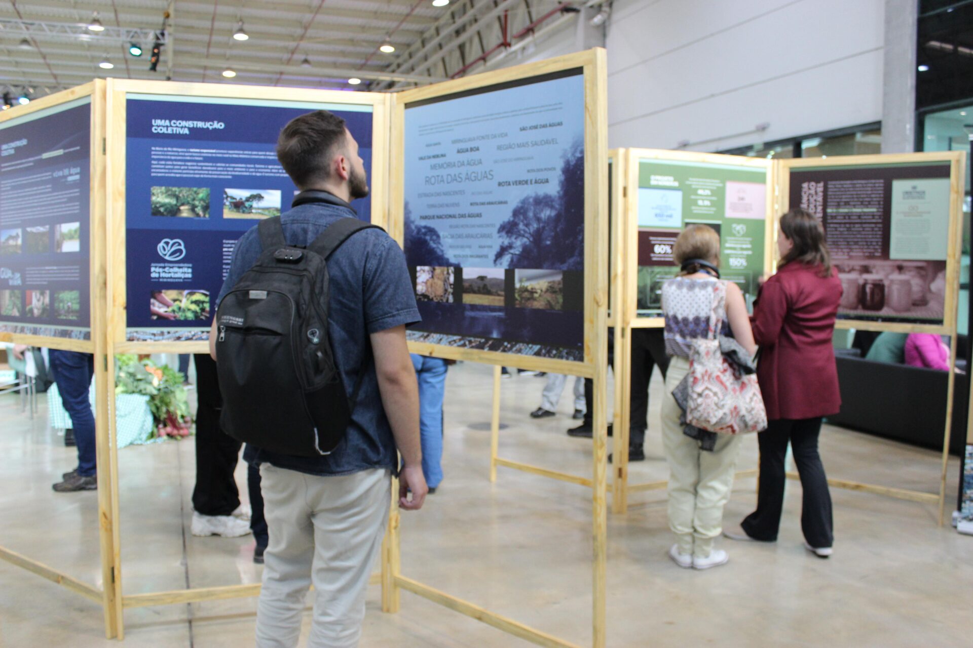 Agricultores da Bacia do Miringuava apoiados pela Sanepar estreiam na Feira Sabores do Paraná