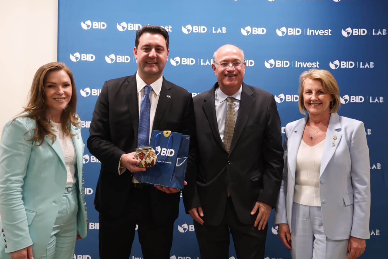 Governador apresenta proposta de Fundo Soberano ao presidente do BID