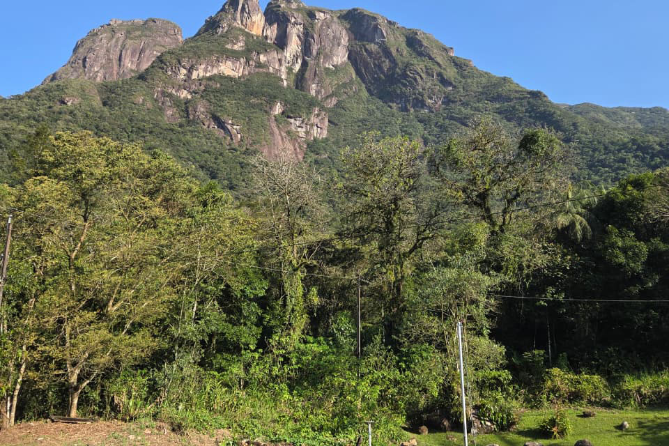Simepar reforça monitoramento com estação no Pico Marumbi e pluviômetros na Graciosa