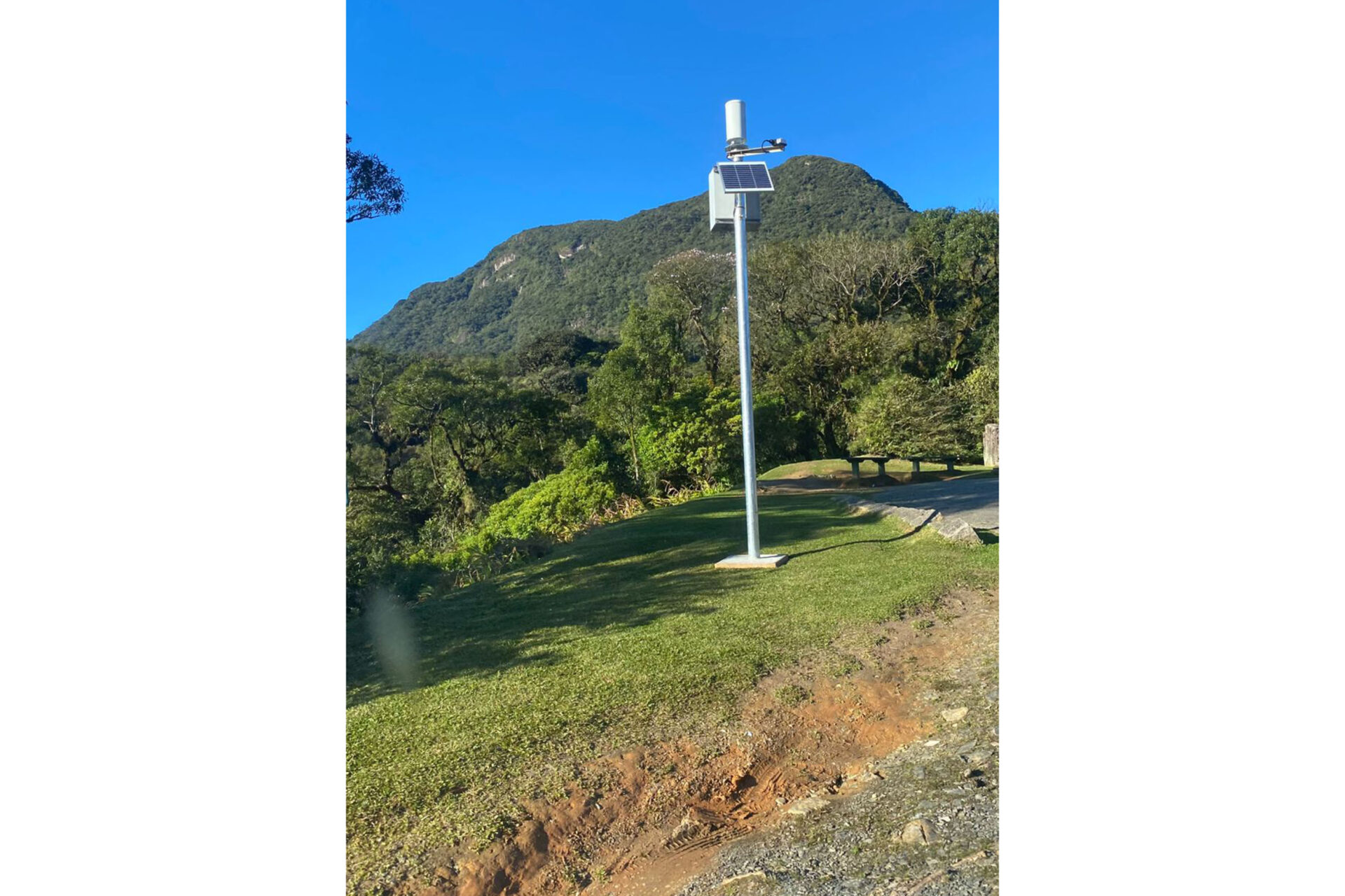 Simepar reforça monitoramento com estação no Pico Marumbi e pluviômetros na Graciosa