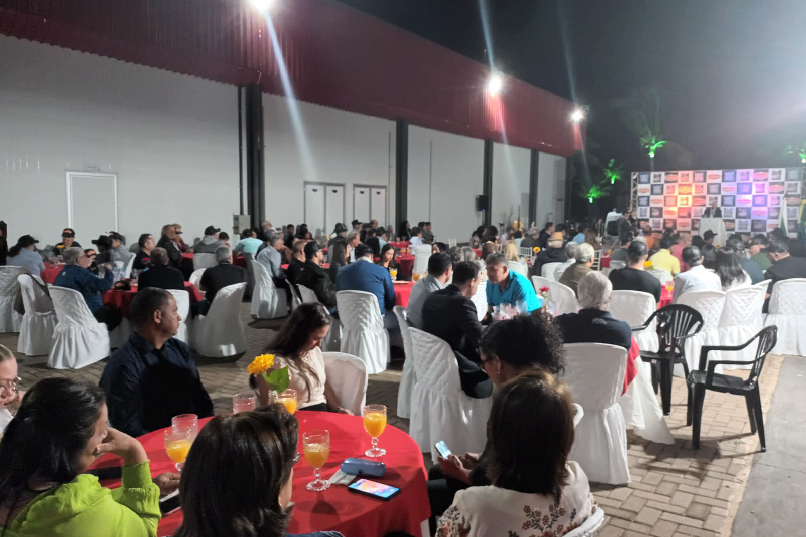 Com auxílio do Estado, cooperativa familiar inaugura frigorífico de peixe