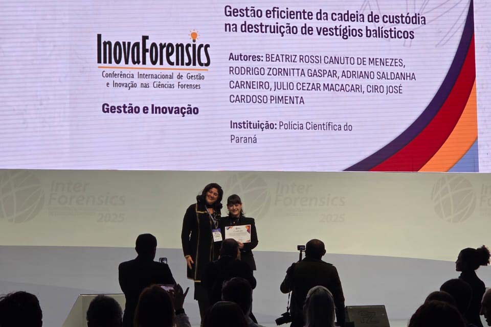 Polícia Científica tem profissionais premiados em evento internacional em Curitiba